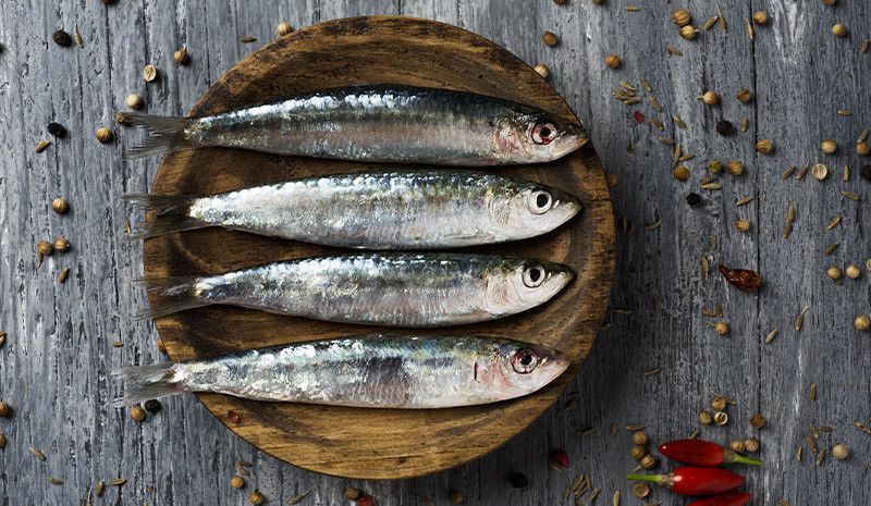 Las sardinas son una buena fuente de vitamina D. | Foto: iStock