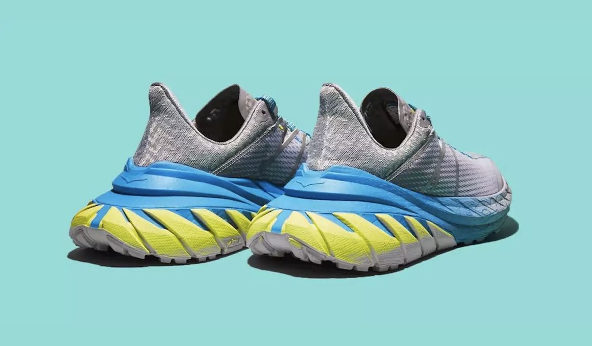 Las HOKA Ten Nine, uno de los modelos más extravagantes del mercado.