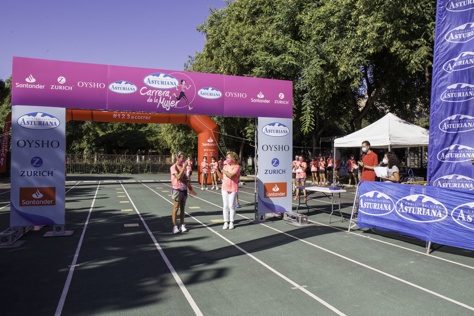 Las mejores fotos de la Carrera de la Mujer Virtual de Valencia 2020 (HOMENAJES)