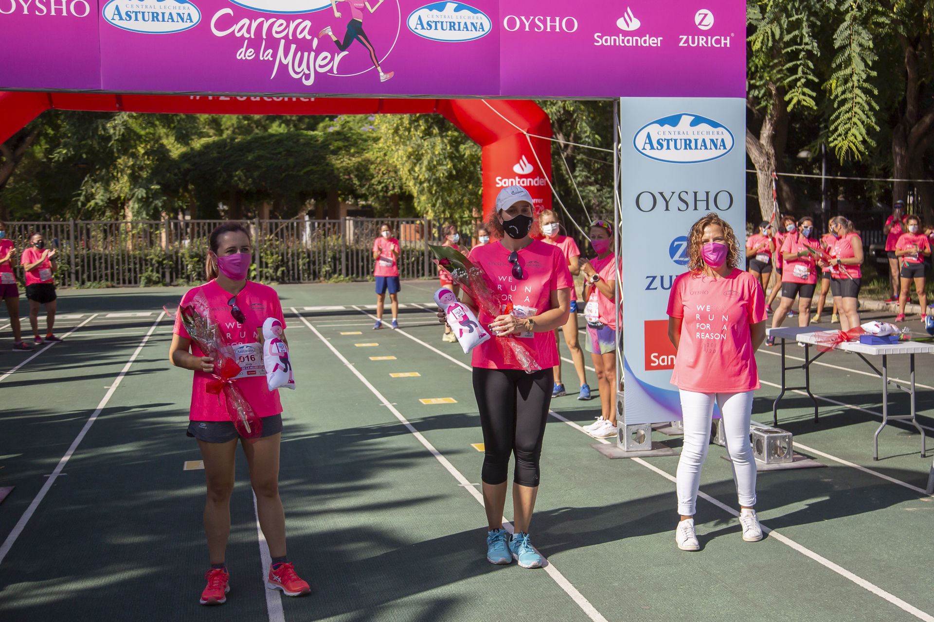 Las mejores fotos de la Carrera de la Mujer Virtual de Valencia 2020 (HOMENAJES)