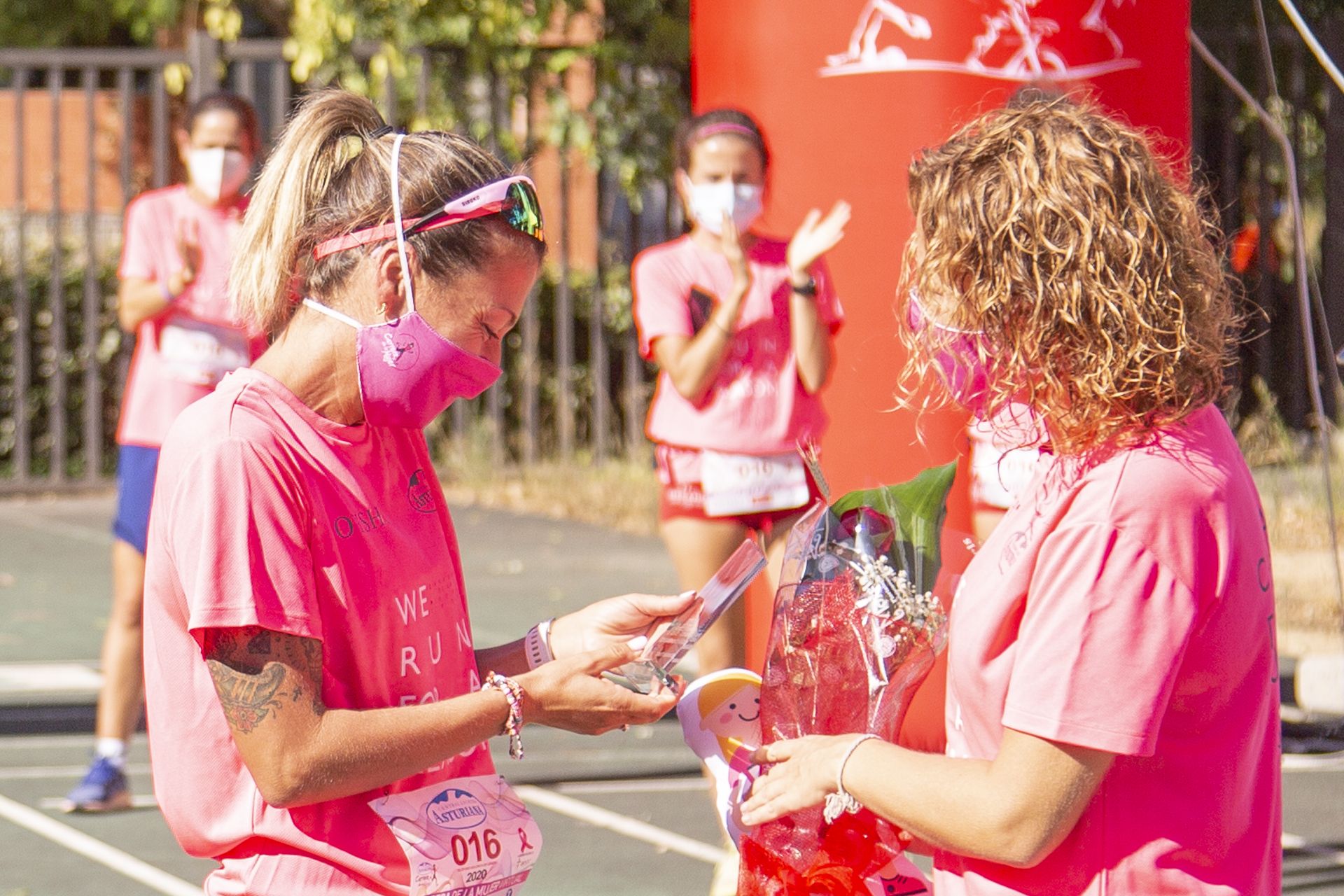 Las mejores fotos de la Carrera de la Mujer Virtual de Valencia 2020 (HOMENAJES)