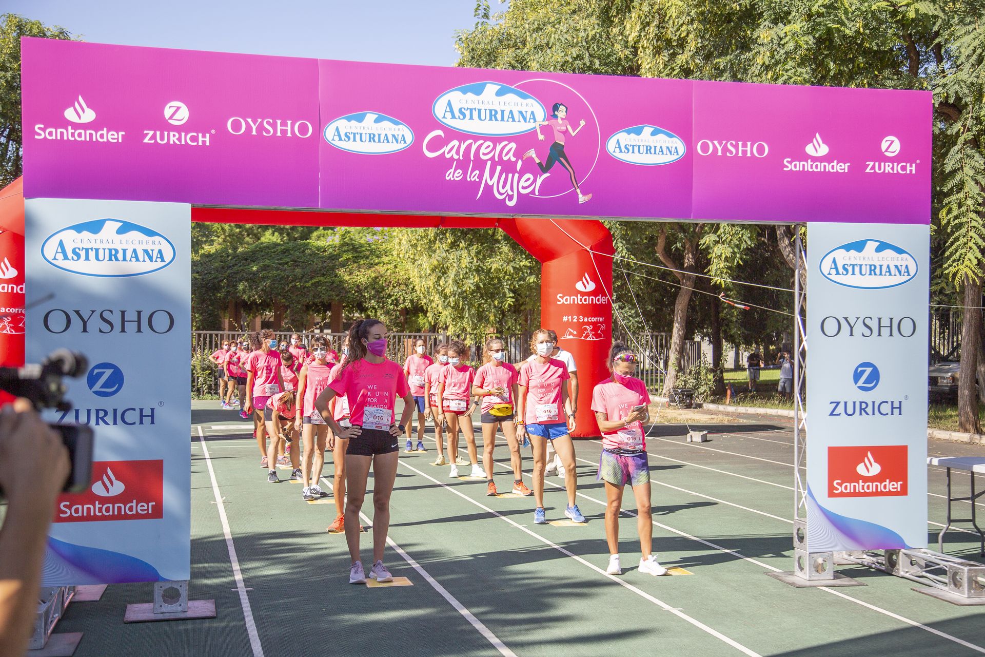 Las mejores fotos de la Carrera de la Mujer Virtual de Valencia 2020 (SALIDA)