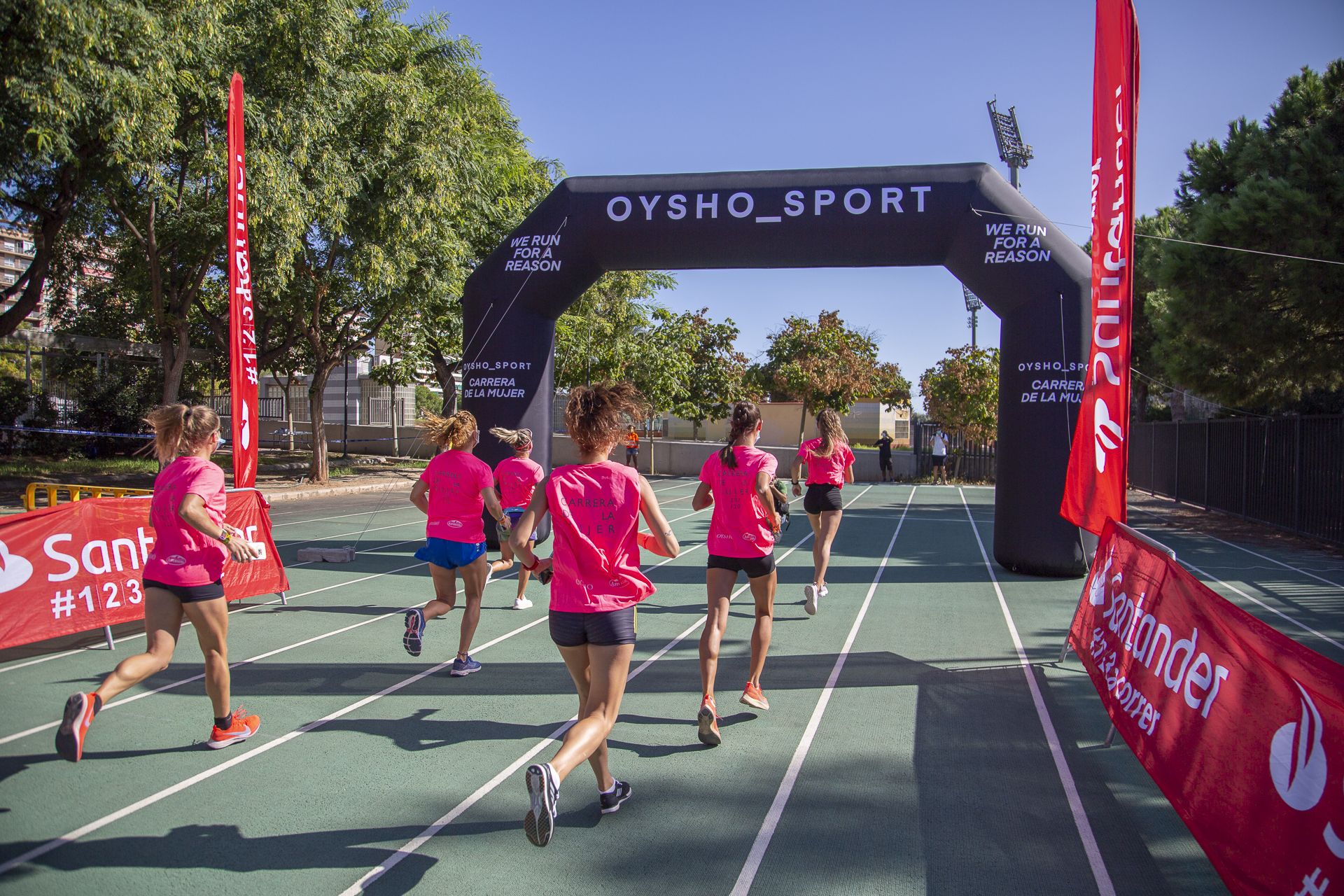 Las mejores fotos de la Carrera de la Mujer Virtual de Valencia 2020 (SALIDA)