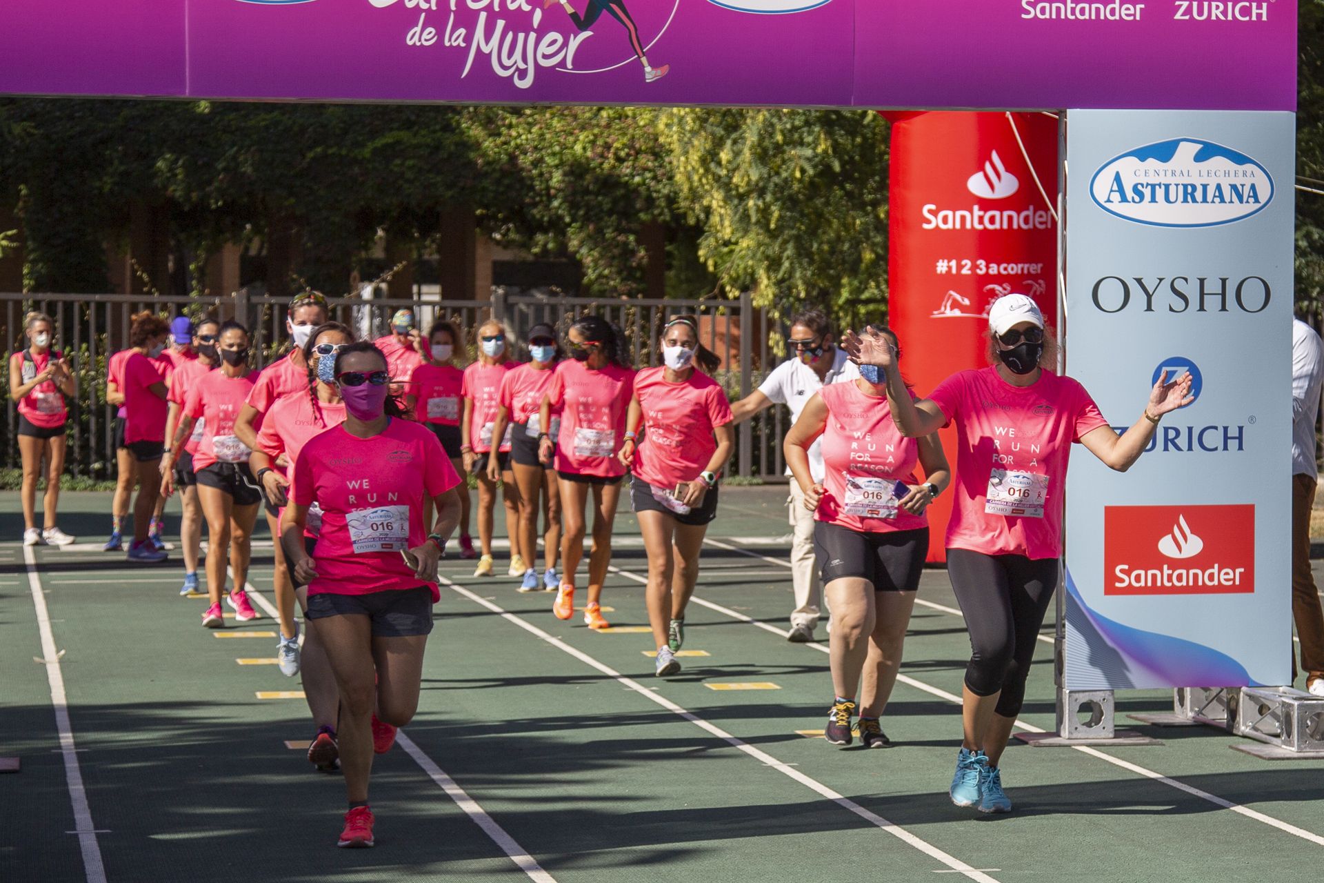 Las mejores fotos de la Carrera de la Mujer Virtual de Valencia 2020 (SALIDA)