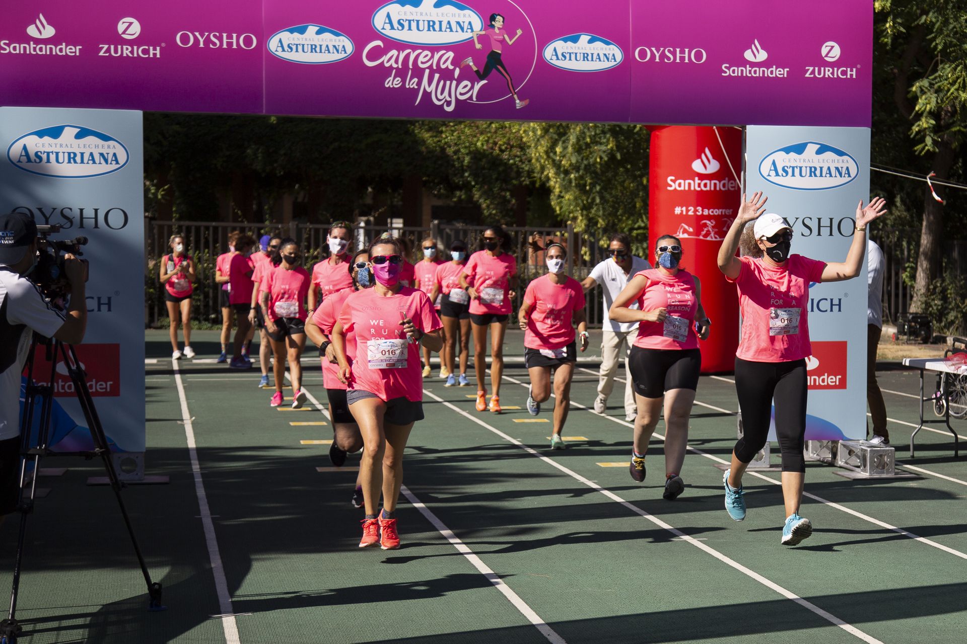 Las mejores fotos de la Carrera de la Mujer Virtual de Valencia 2020 (SALIDA)