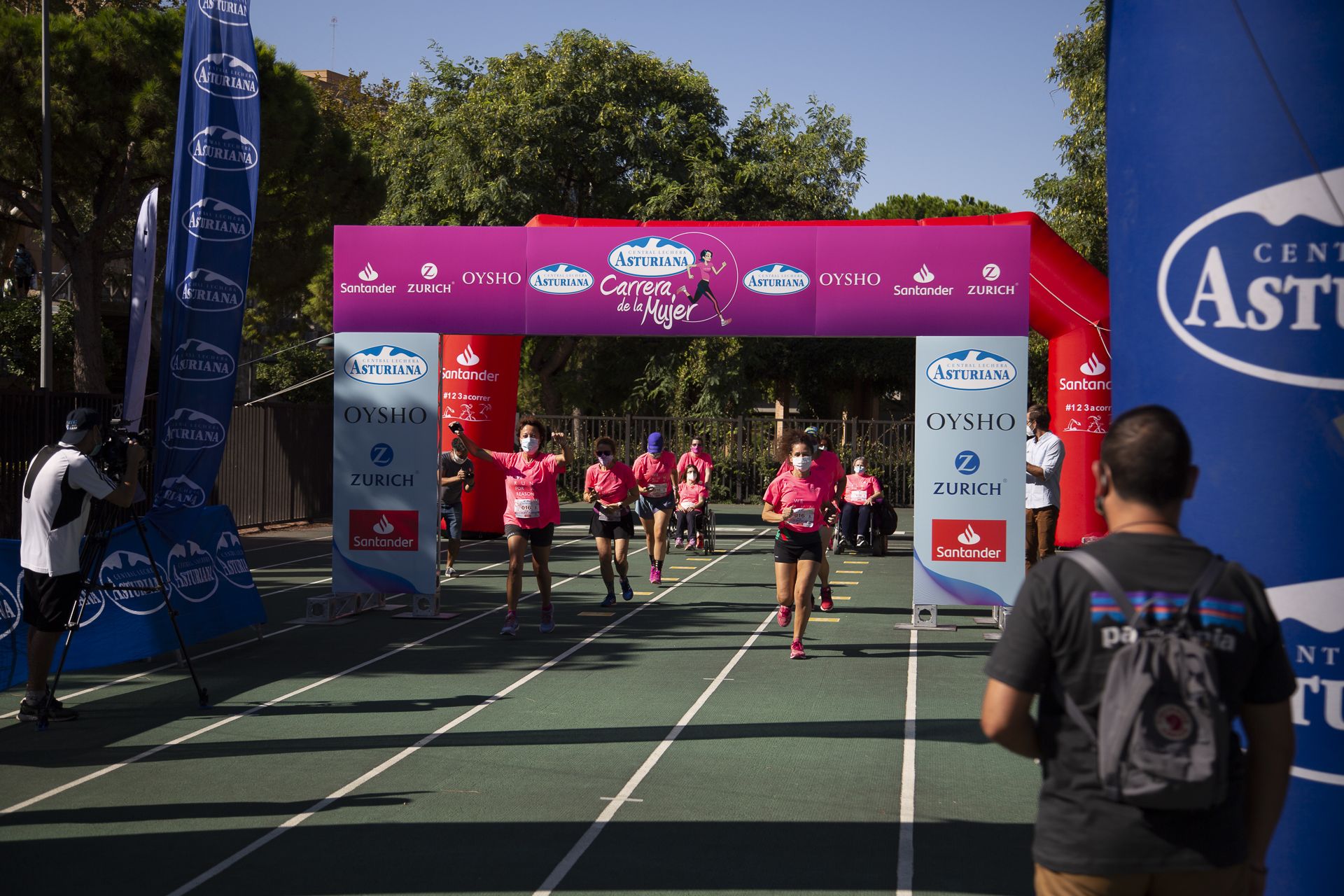 Las mejores fotos de la Carrera de la Mujer Virtual de Valencia 2020 (SALIDA)