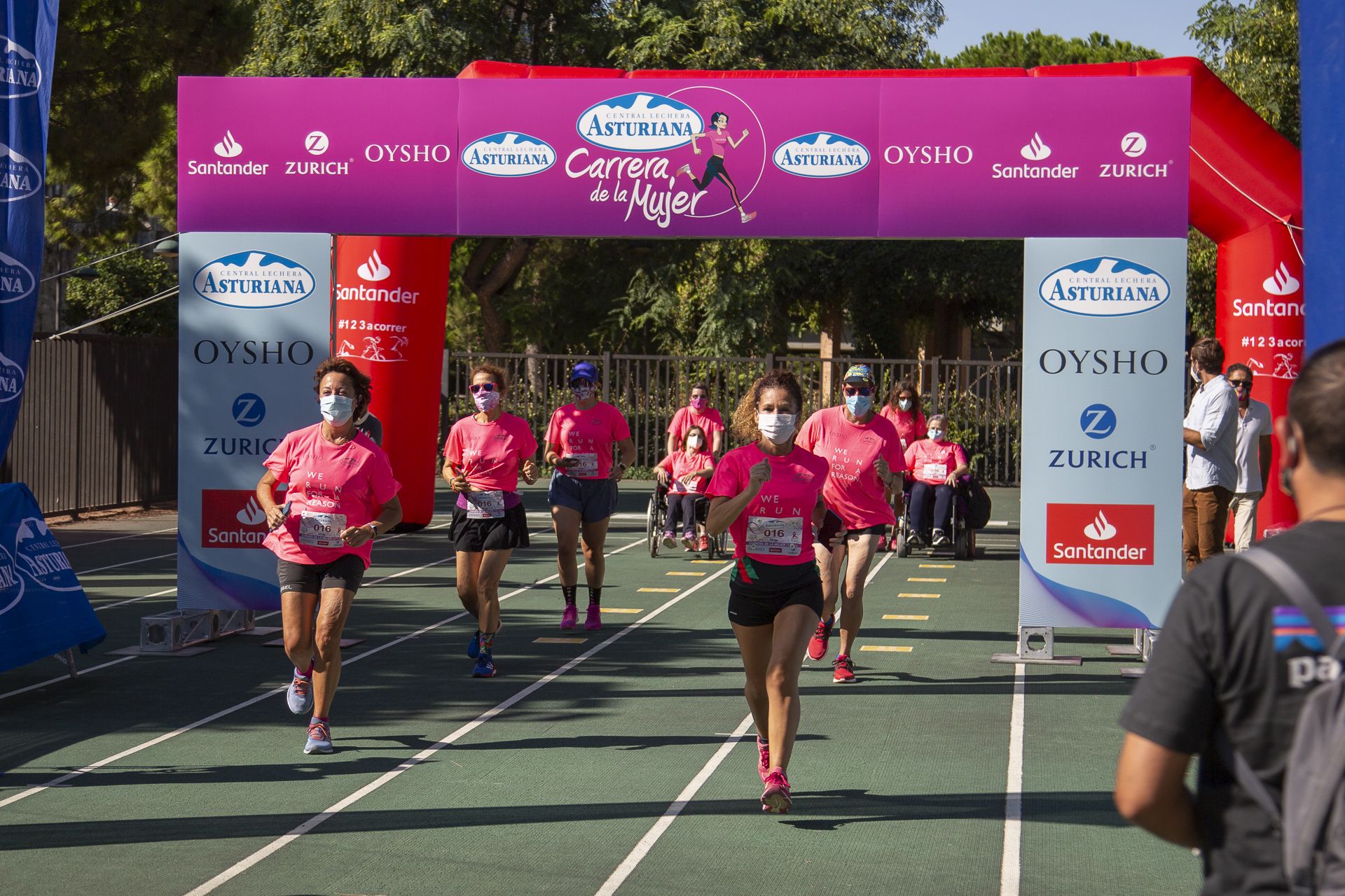 Las mejores fotos de la Carrera de la Mujer Virtual de Valencia 2020 (SALIDA)