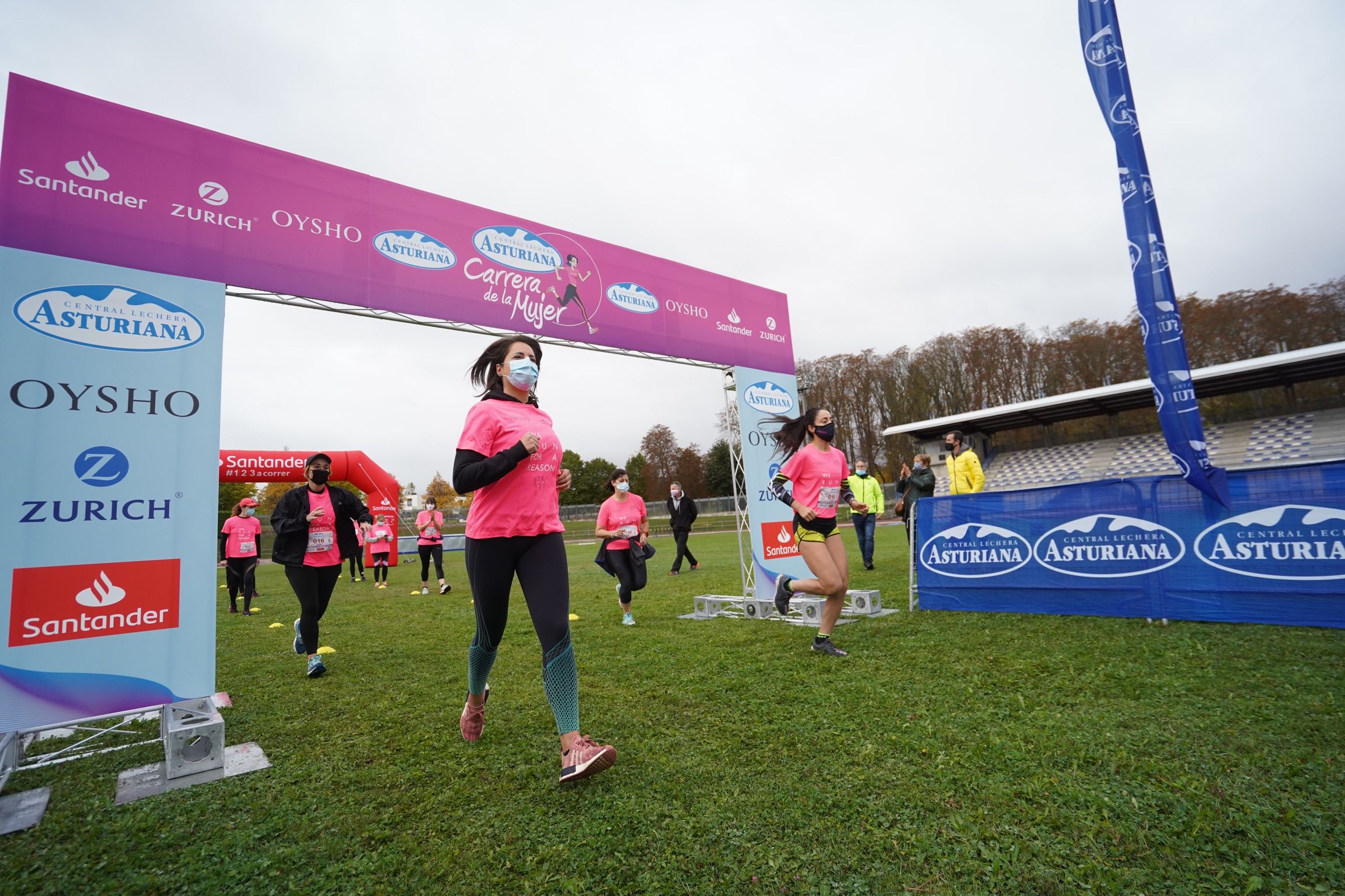 Las mejores fotos de la Carrera de la Mujer Virtual de Vitoria-Gasteiz 2020
