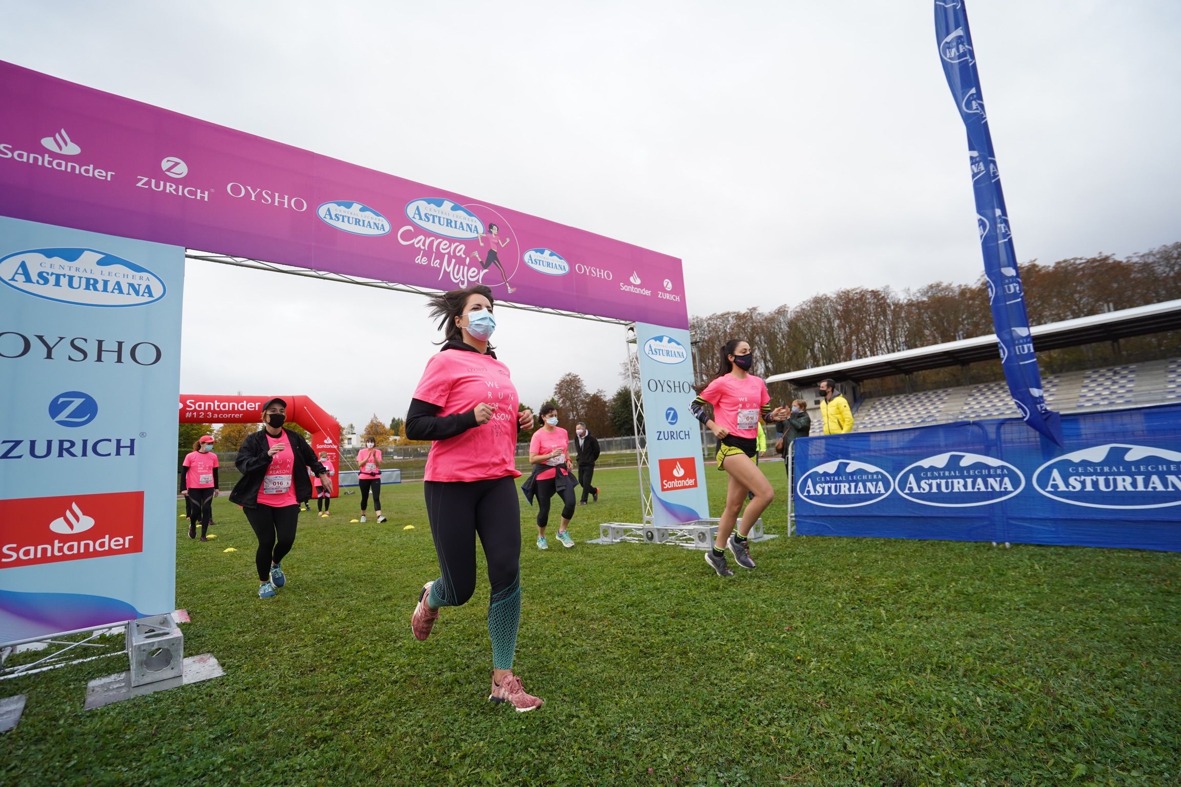 Las mejores fotos de la Carrera de la Mujer Virtual de Vitoria-Gasteiz 2020