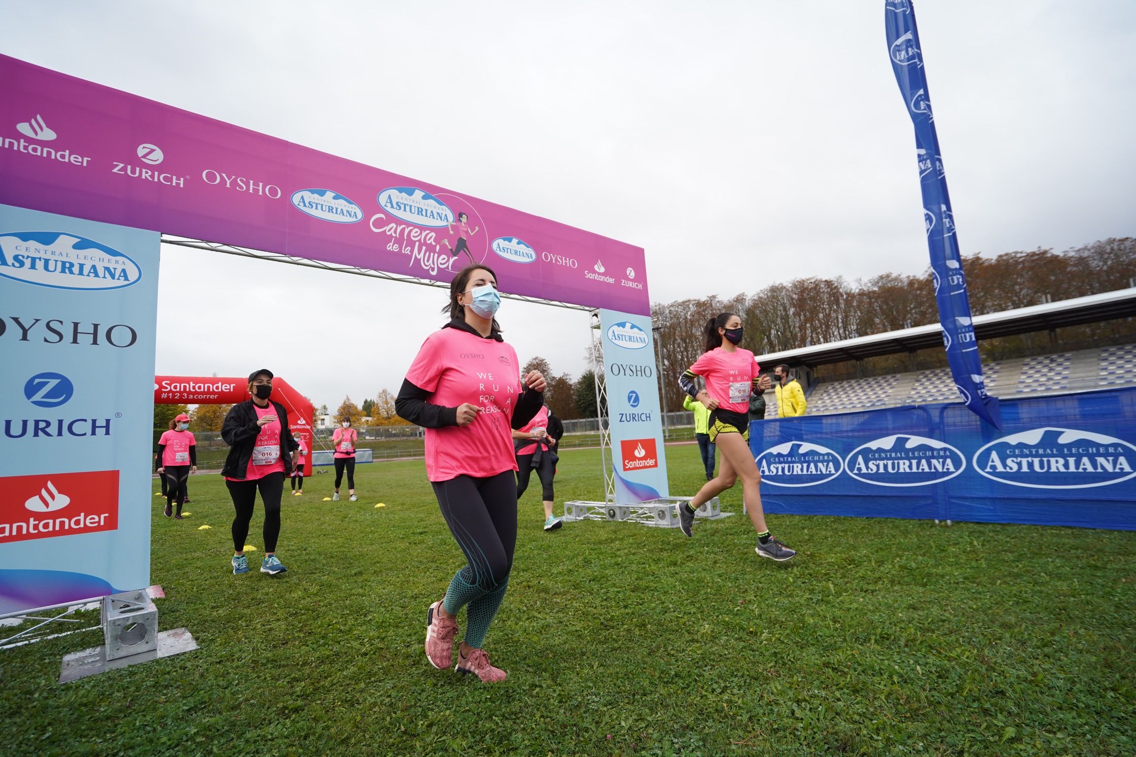Las mejores fotos de la Carrera de la Mujer Virtual de Vitoria-Gasteiz 2020