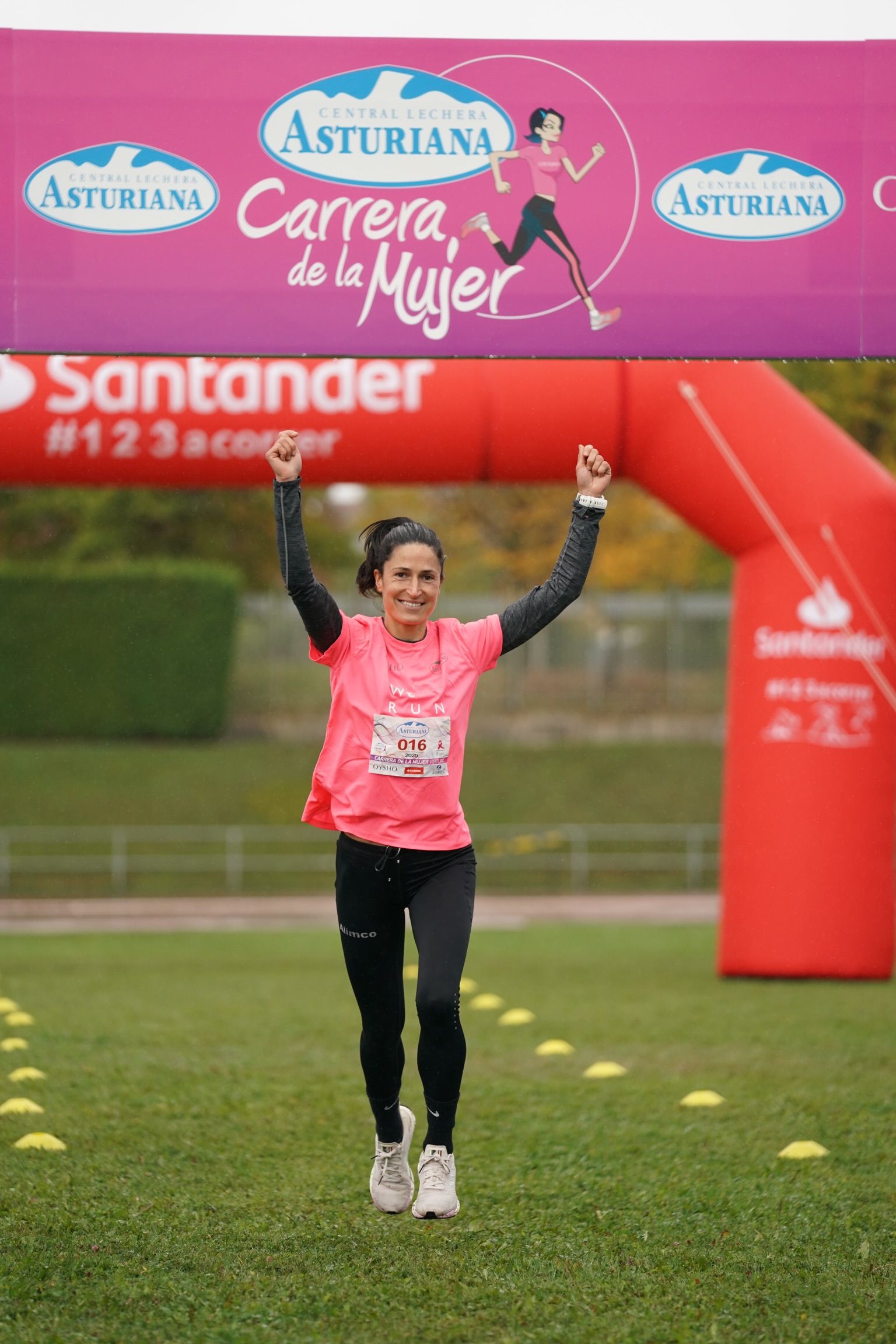 Las mejores fotos de la Carrera de la Mujer Virtual de Vitoria-Gasteiz 2020