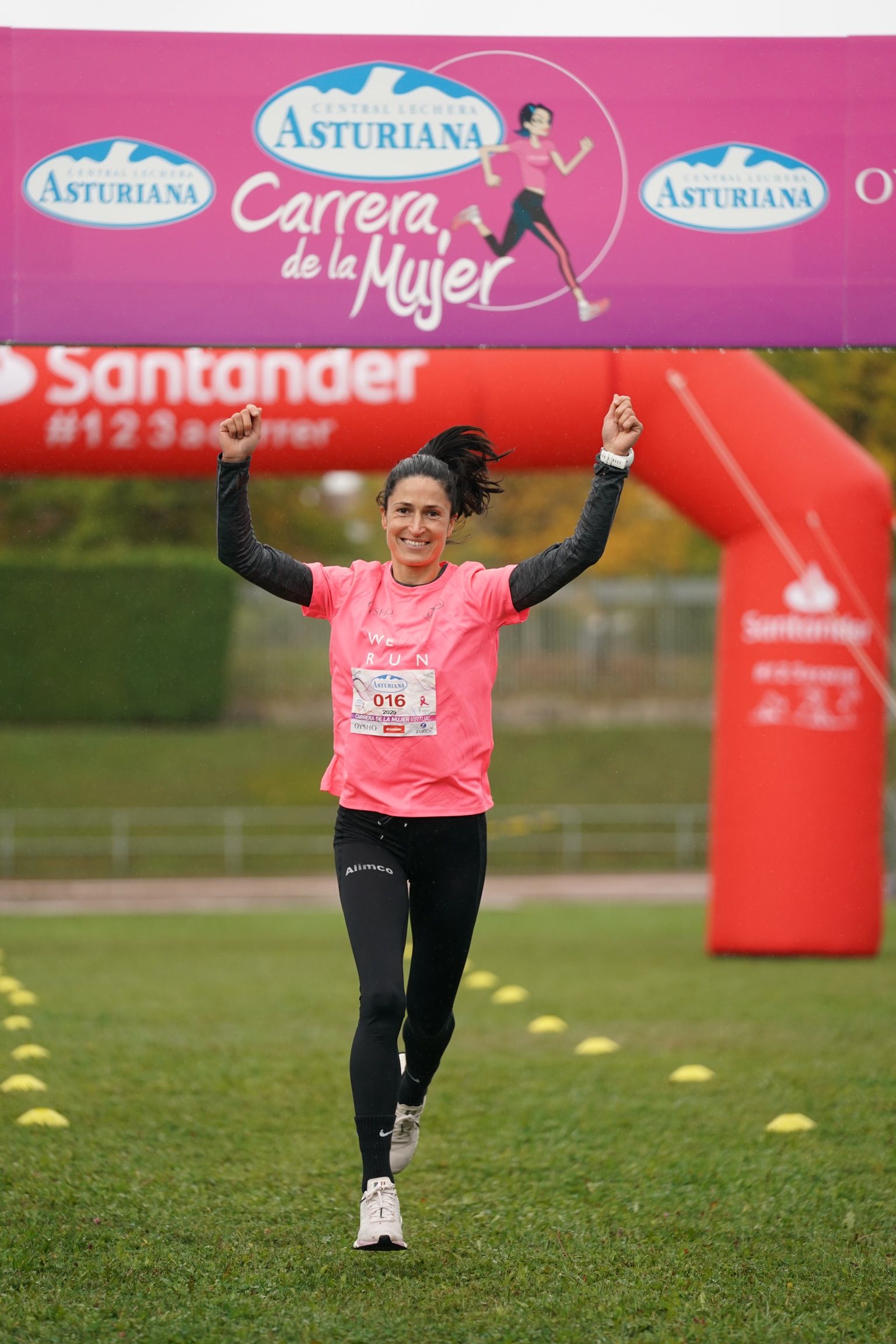 Las mejores fotos de la Carrera de la Mujer Virtual de Vitoria-Gasteiz 2020