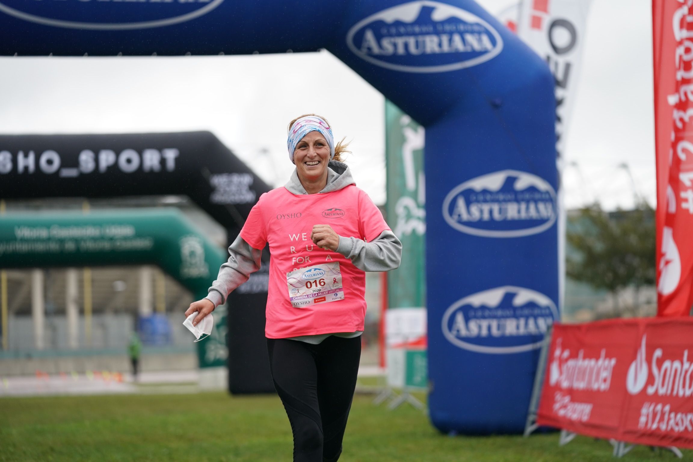 Las mejores fotos de la Carrera de la Mujer Virtual de Vitoria-Gasteiz 2020
