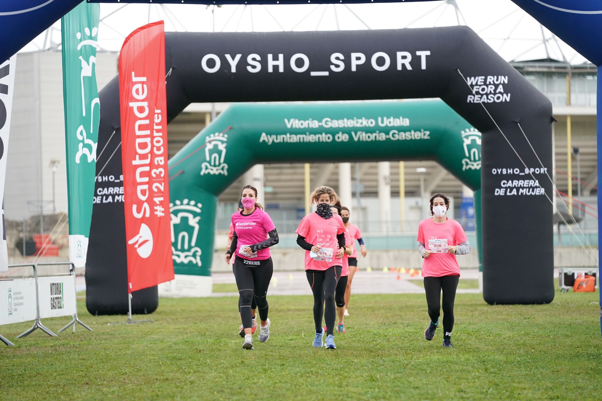 Las mejores fotos de la Carrera de la Mujer Virtual de Vitoria-Gasteiz 2020