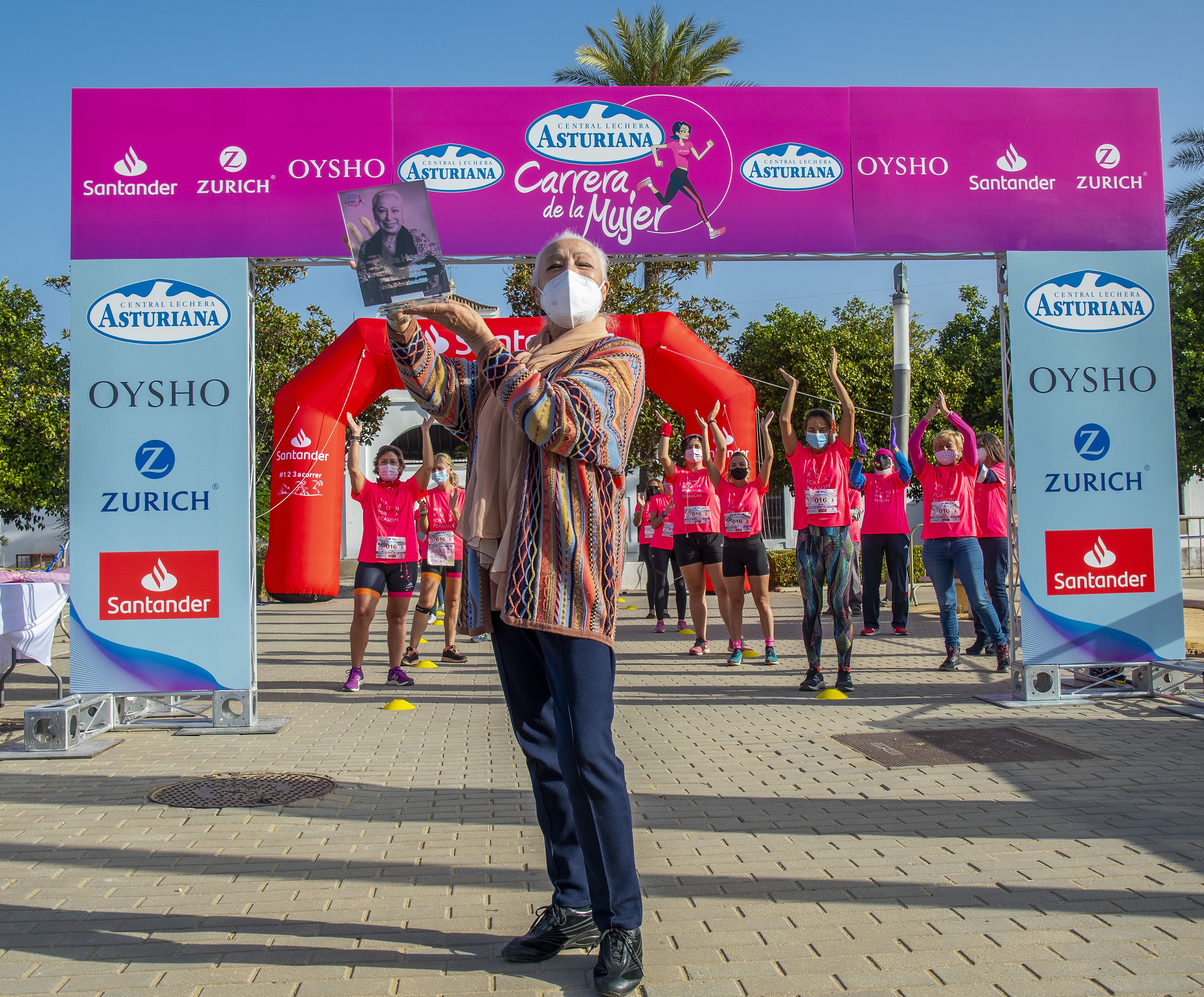 Las mejores fotos de la Carrera de la Mujer Virtual de Sevilla 2020