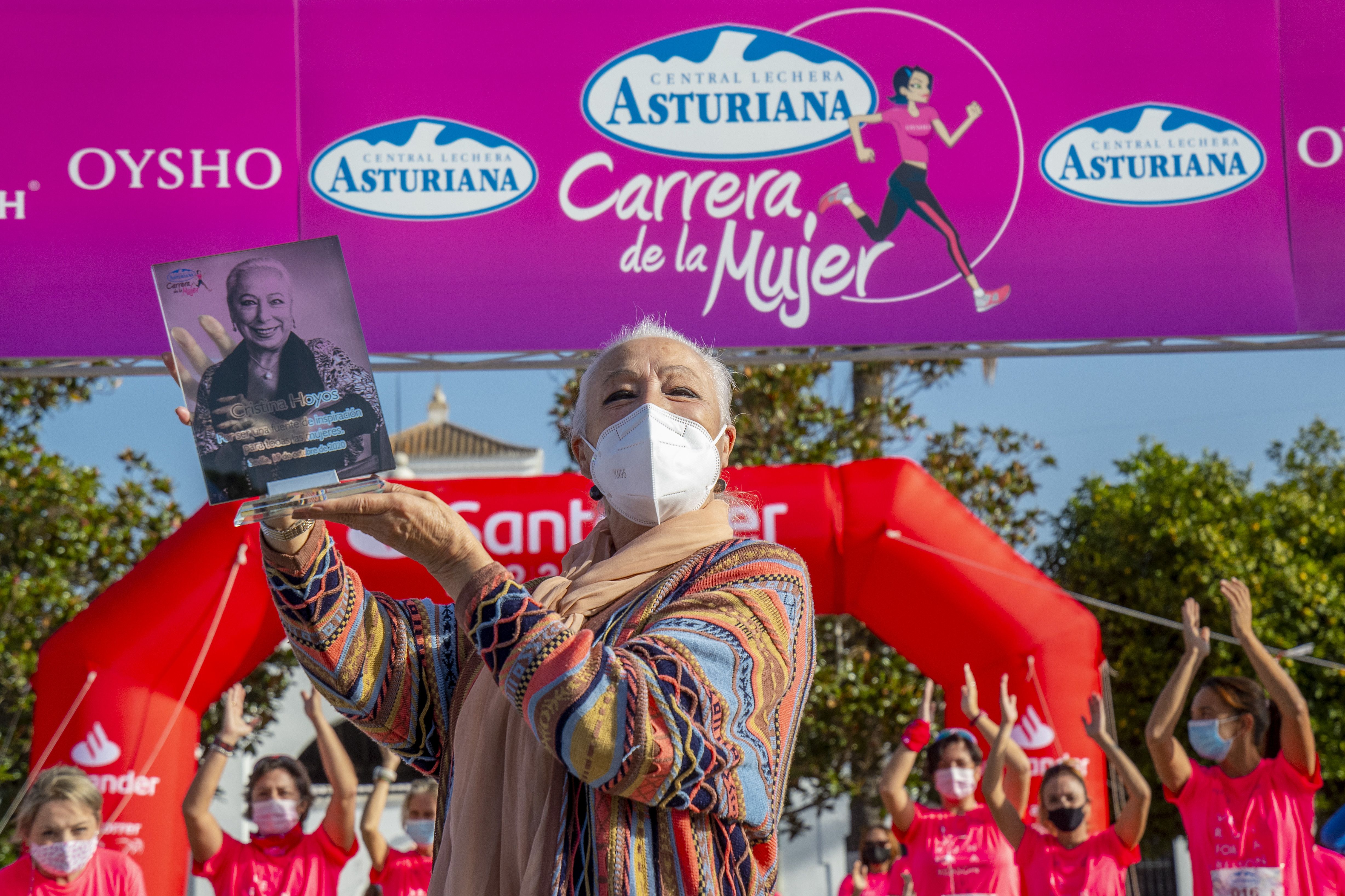 Las mejores fotos de la Carrera de la Mujer Virtual de Sevilla 2020