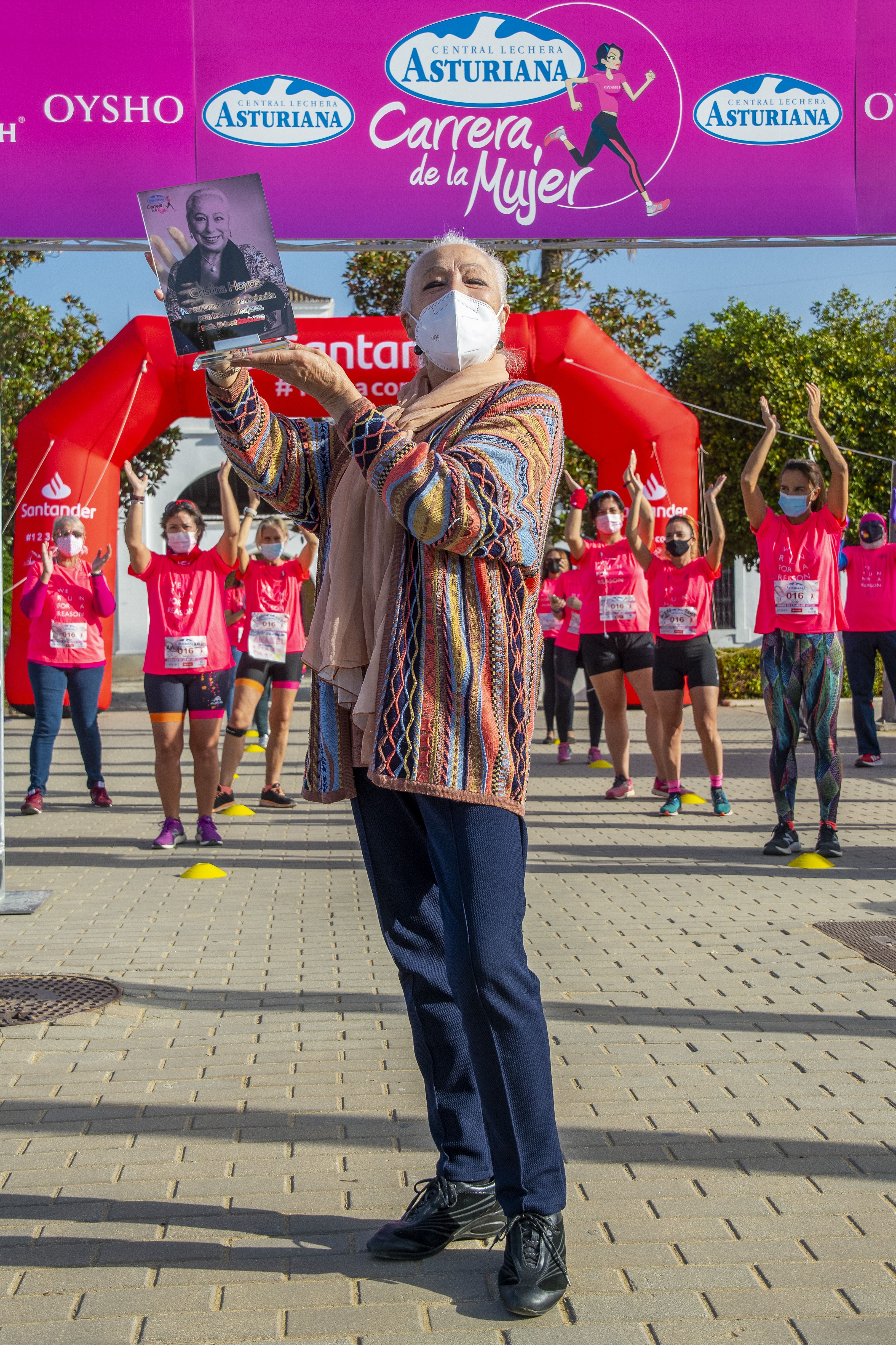Las mejores fotos de la Carrera de la Mujer Virtual de Sevilla 2020