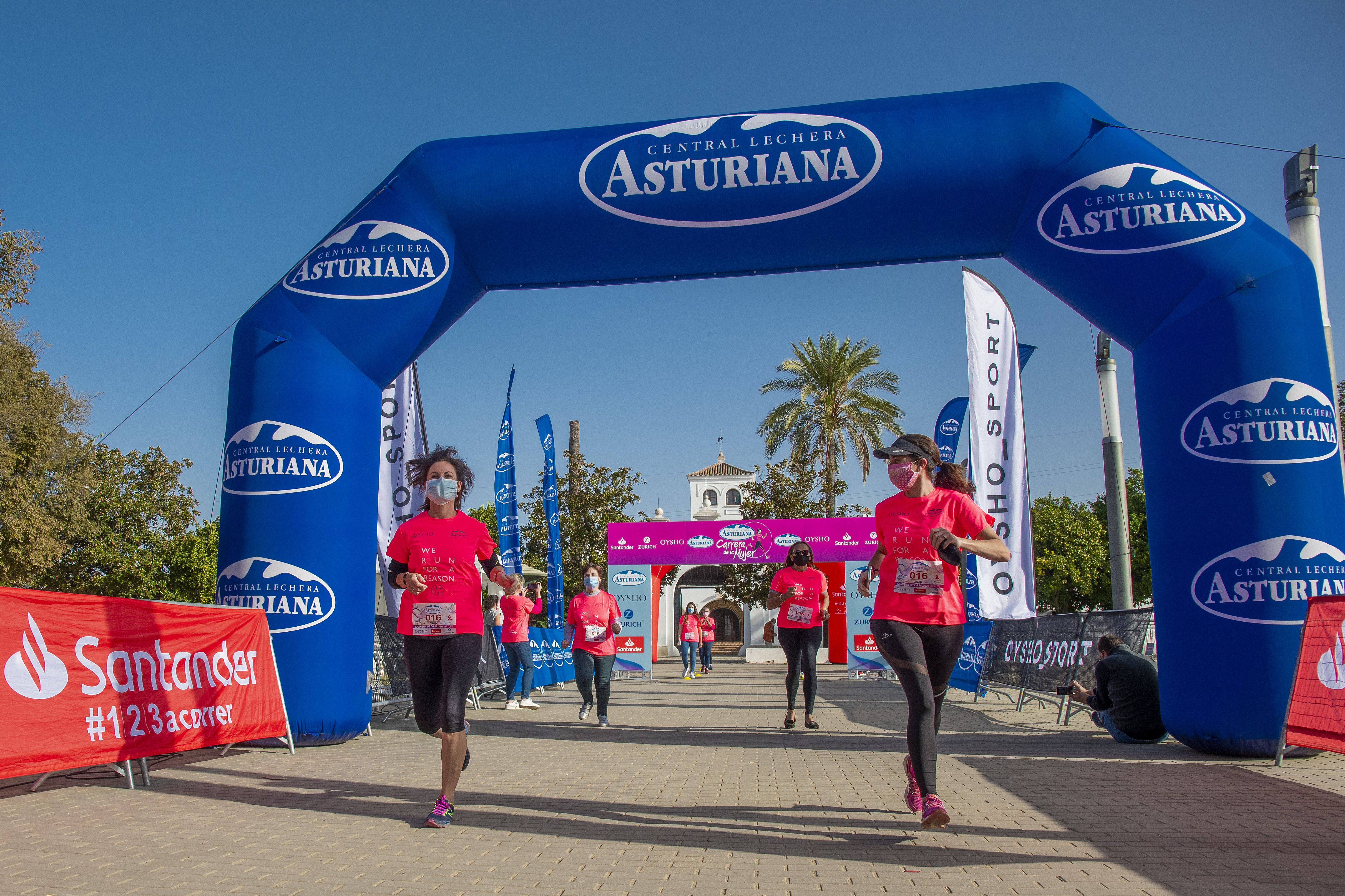 Las mejores fotos de la Carrera de la Mujer Virtual de Sevilla 2020