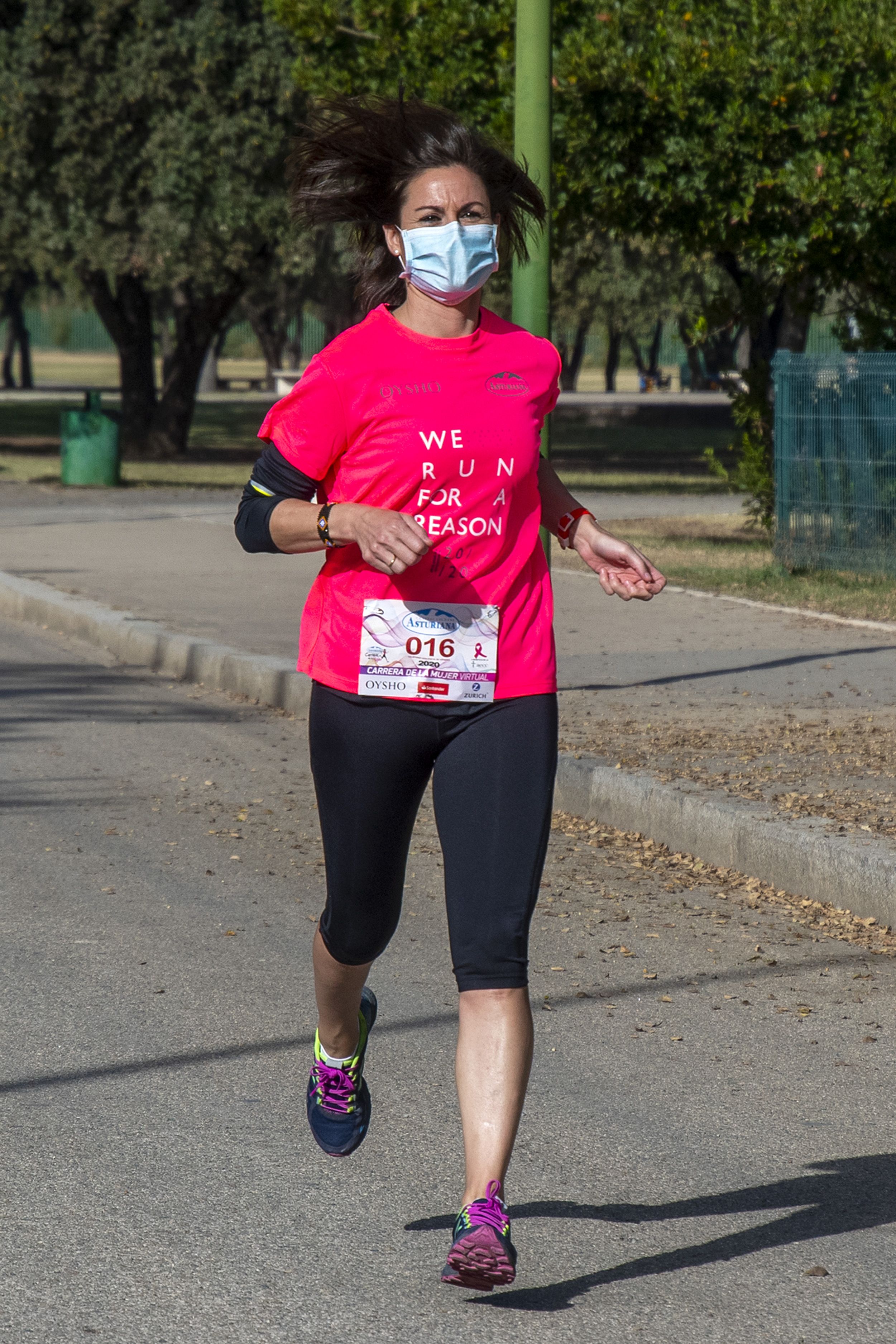 Las mejores fotos de la Carrera de la Mujer Virtual de Sevilla 2020