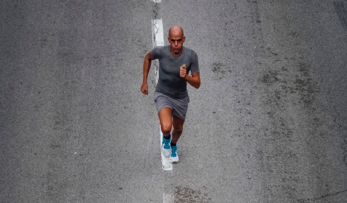 Reyes Estévez, 14:03 en 5K (a 2:49 min/km) con 44 años