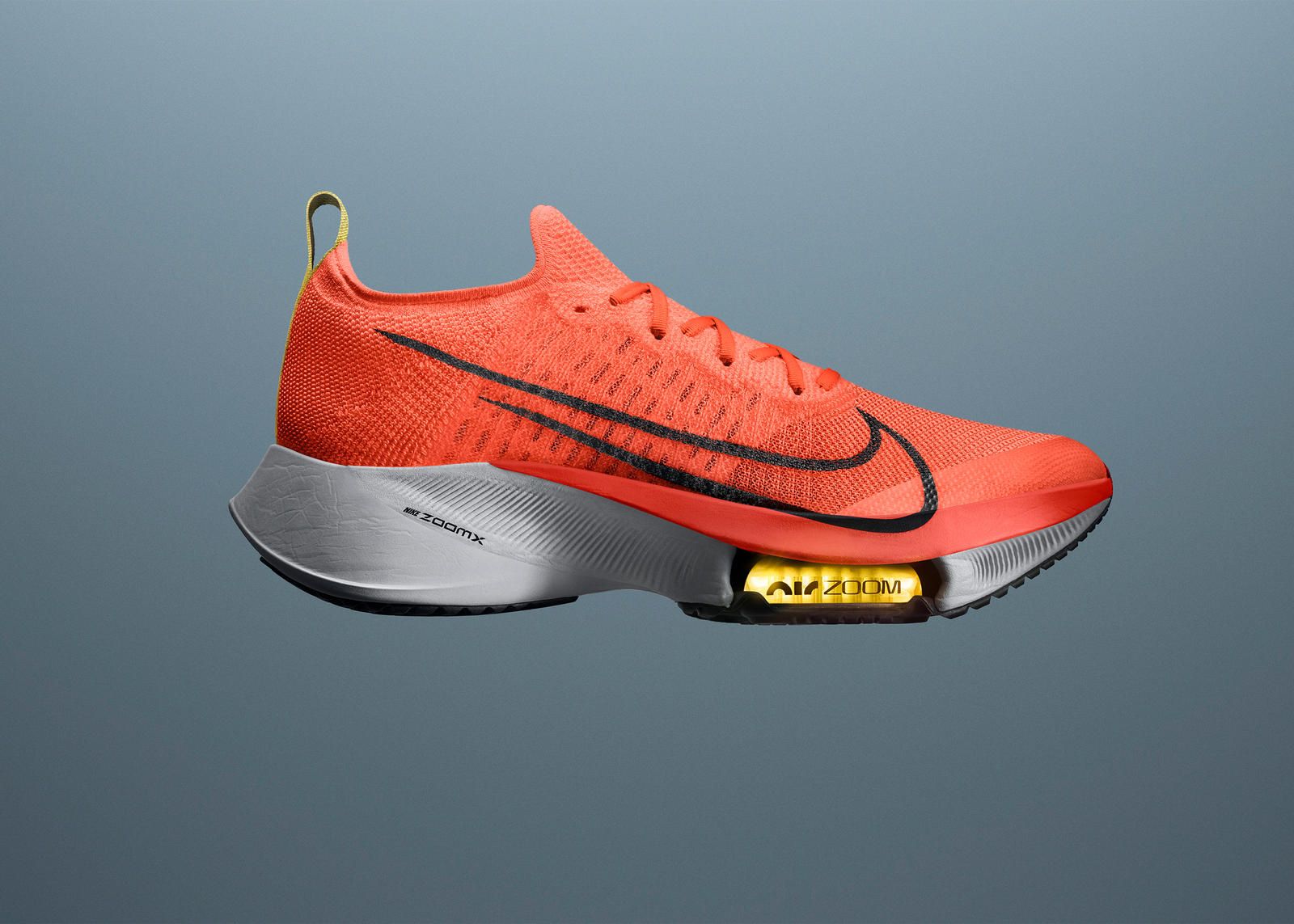 Nike Tempo Next% Mango