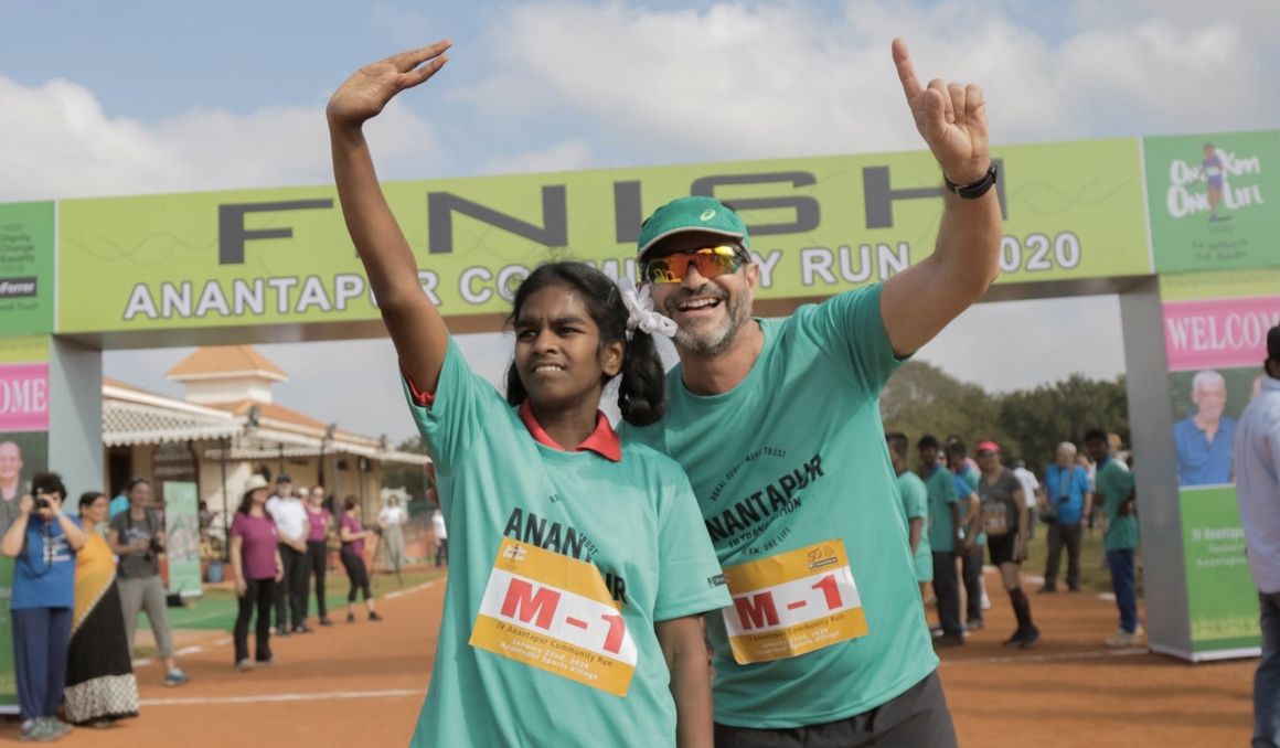 La Anantapur Ultramaratón se vuelve internacional para sortear a la COVID19