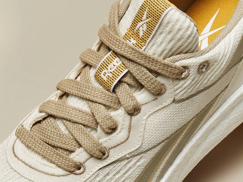 Los cordones son anchos y cuesta ajustar bien Los cordones son anchos y cuesta ajustar bien