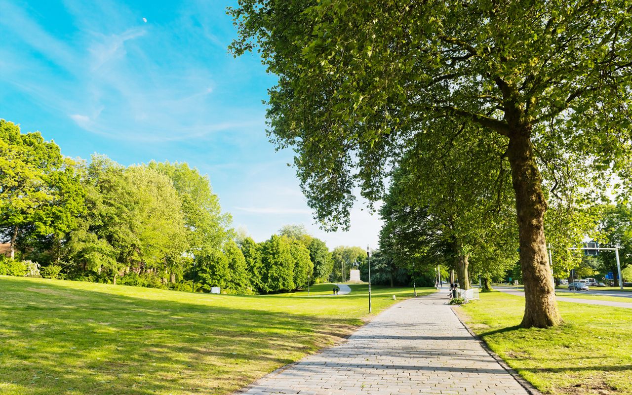 Los parques seguirán vacíos al menos hasta el 26 de abril / Foto: iStock