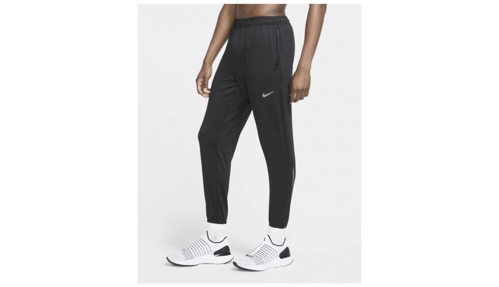 Pantalón Nike Essential