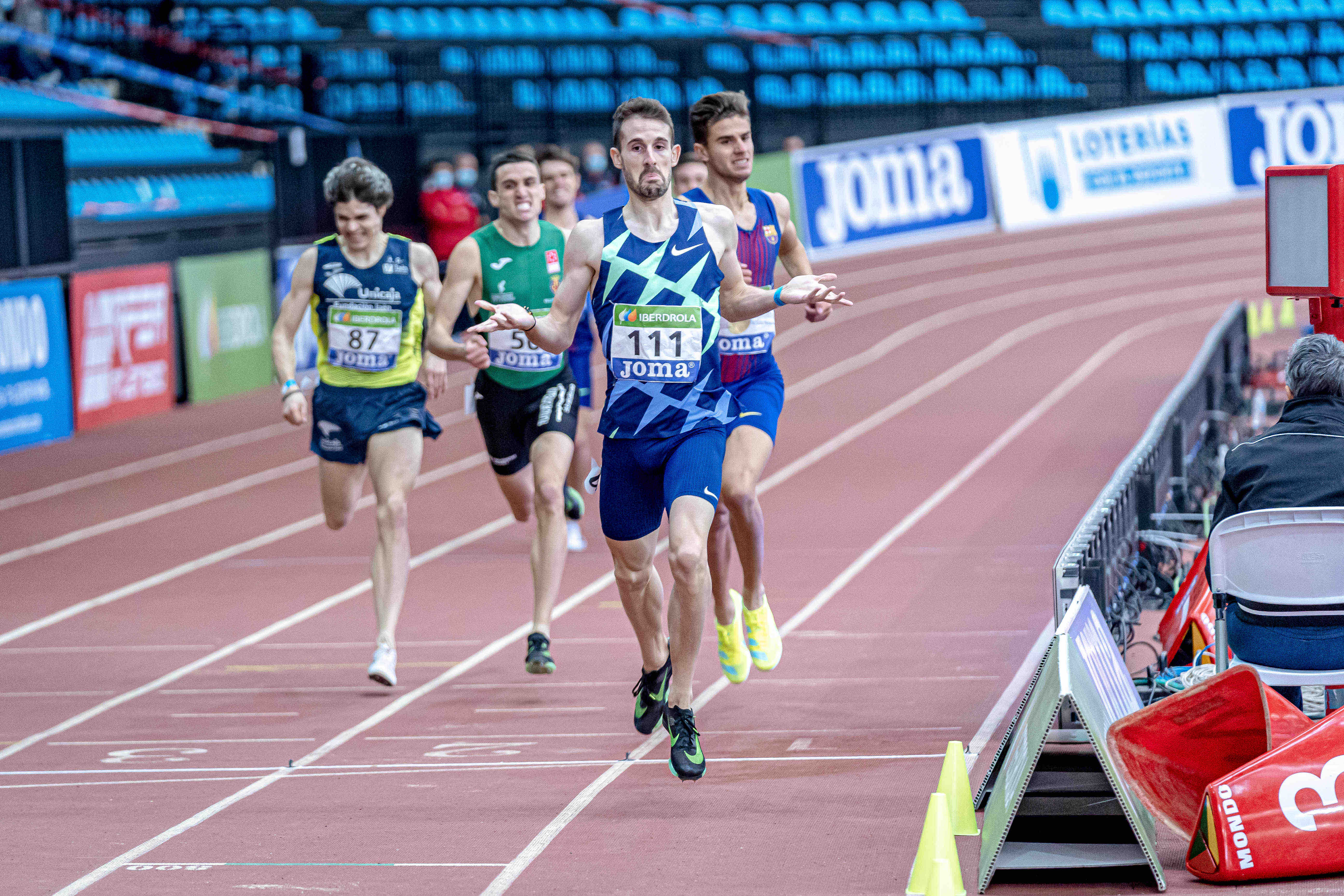 Álvaro de Arriba se reivindicó en Gallur con un incontestable oro en 800 metros.
