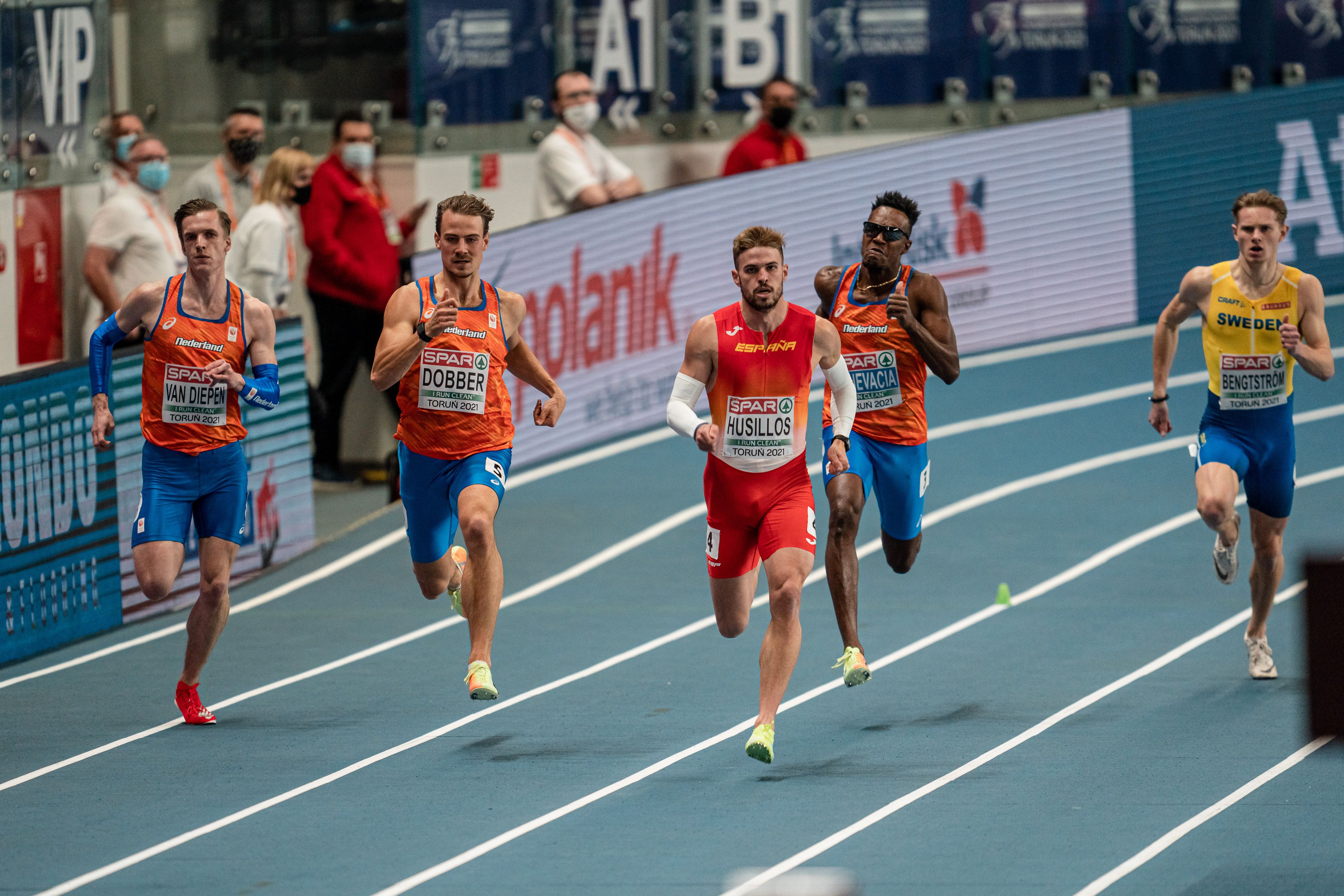 Así logró Óscar Husillos el histórico oro en Toruń. Foto: Sportmedia.