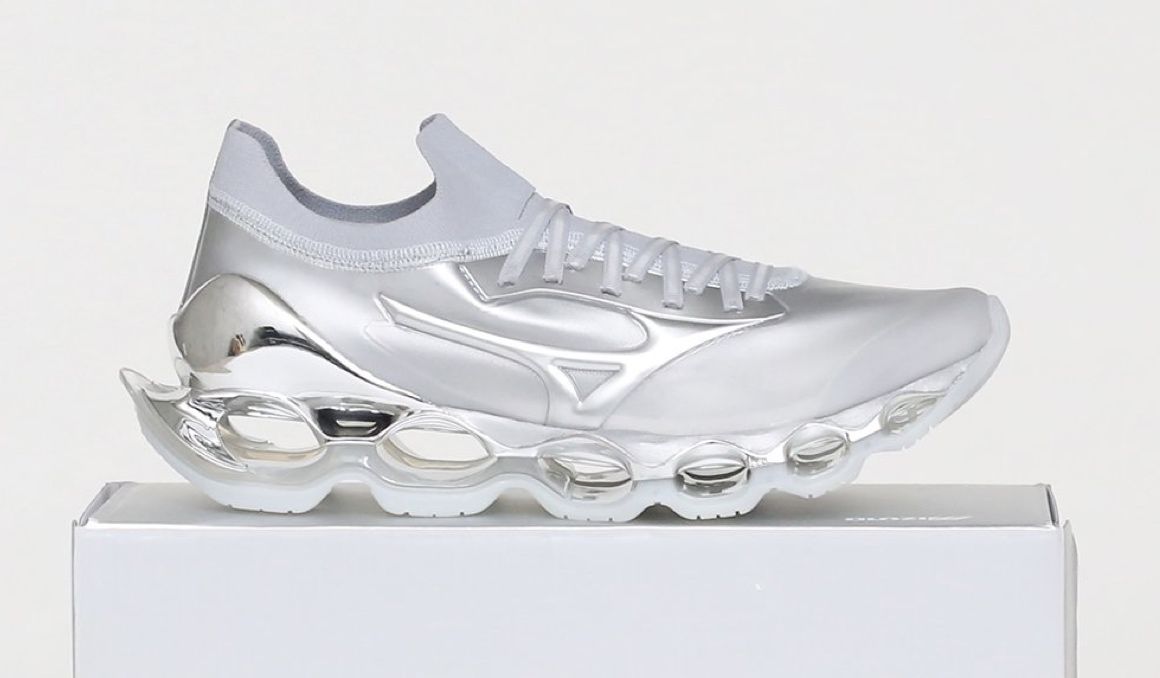 Así son las Mizuno Wave Prophecy Sorayama