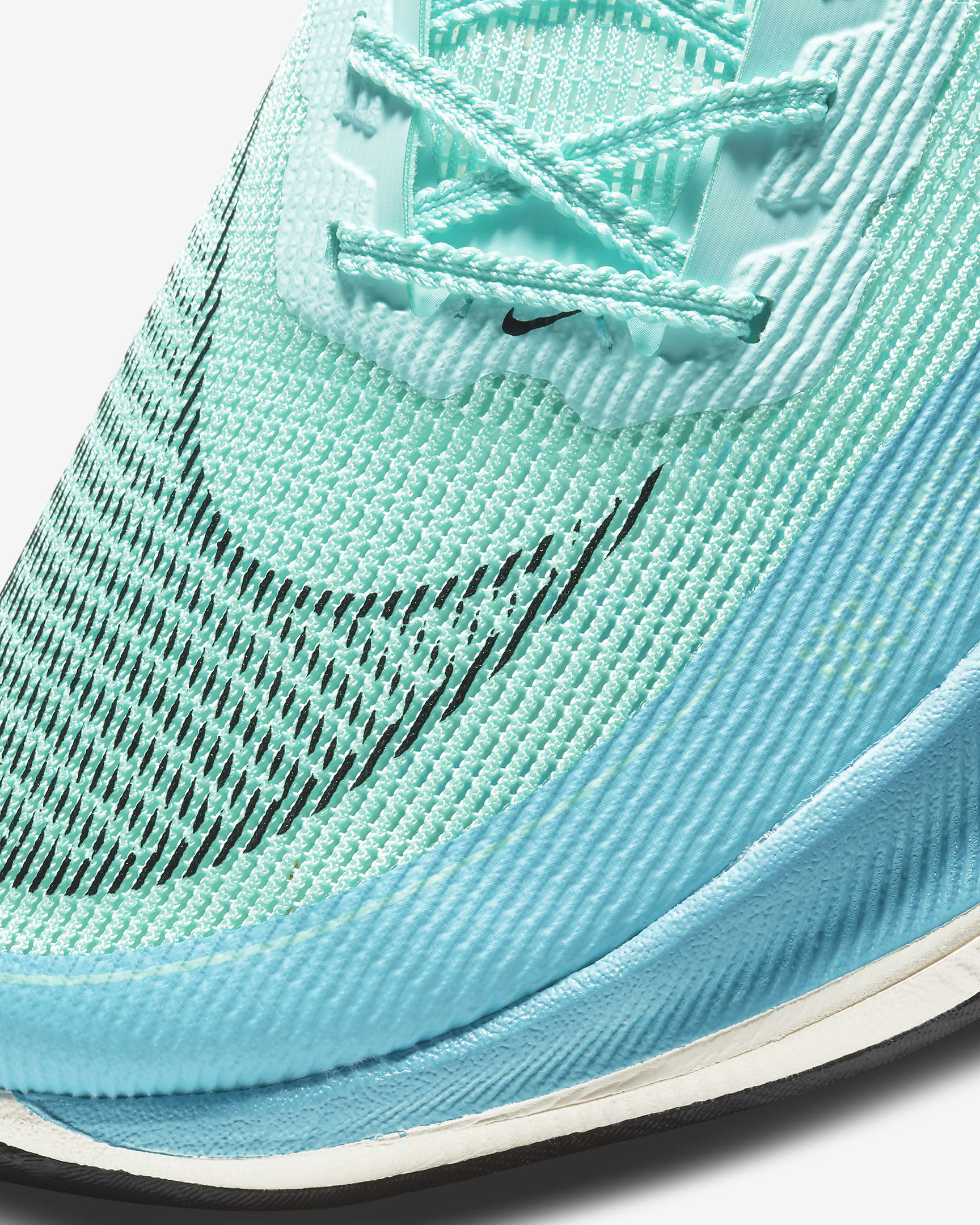 zoomx vaporfly next% 2 