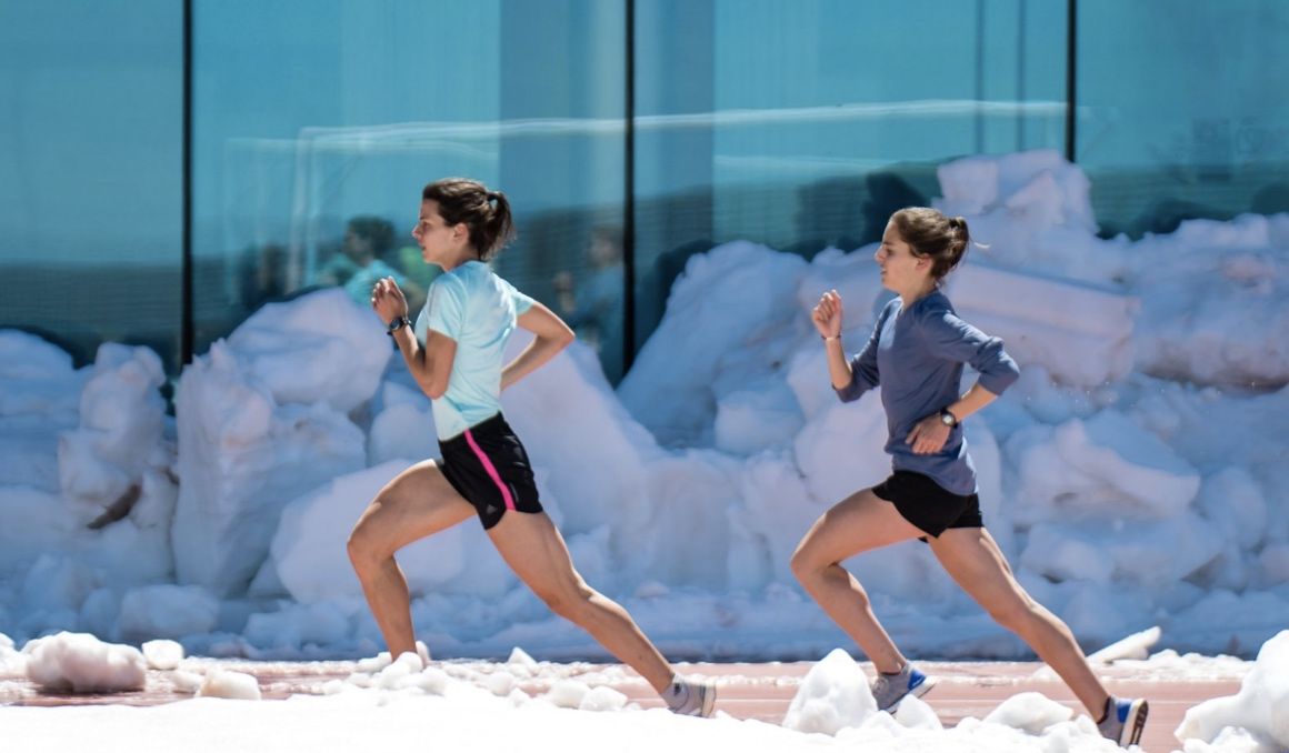 Irene Sánchez Escribano y Marta Pérez entrenando en el CAR de Sierra Nevada. Foto: Sportmedia.