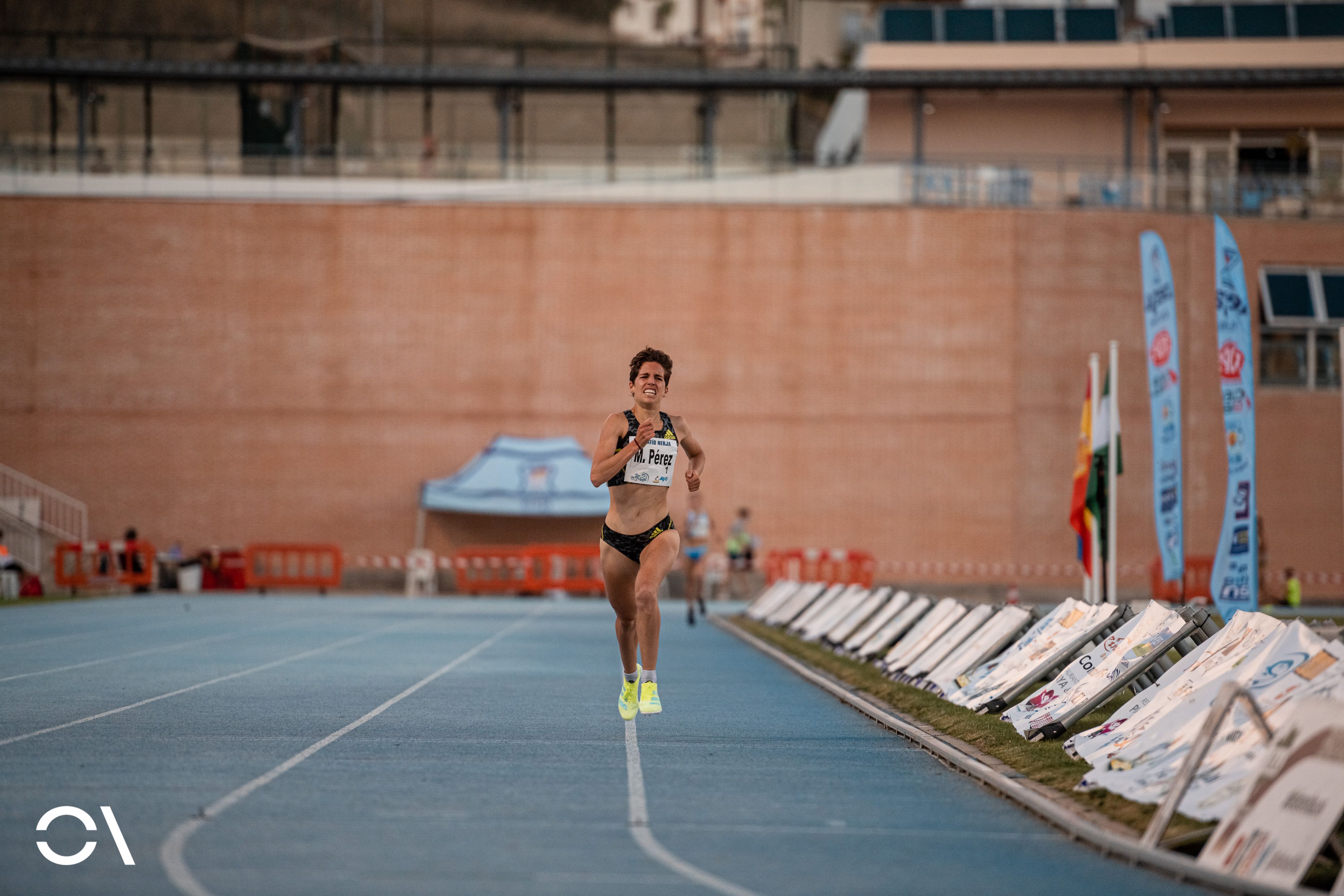 Marta Pérez se impuso en los 2.000 metros con 5:46.90. Foto: Sportmedia.