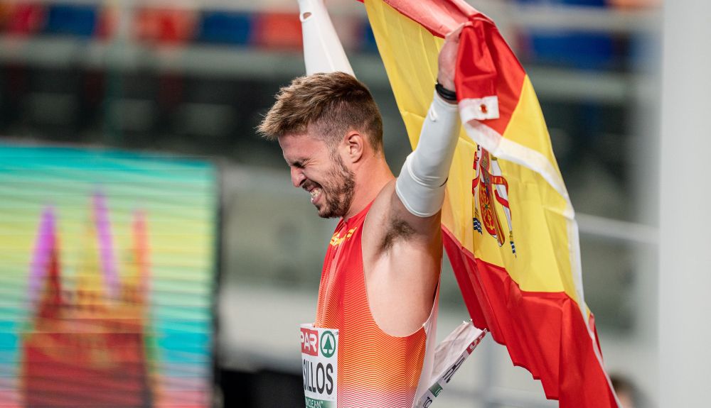 Óscar Husillos tras lograr el título europeo de 400 metros en pista cubierta. |Foto: Sportmedia. Óscar Husillos tras lograr el título europeo de 400 metros en pista cubierta. |Foto: Sportmedia.