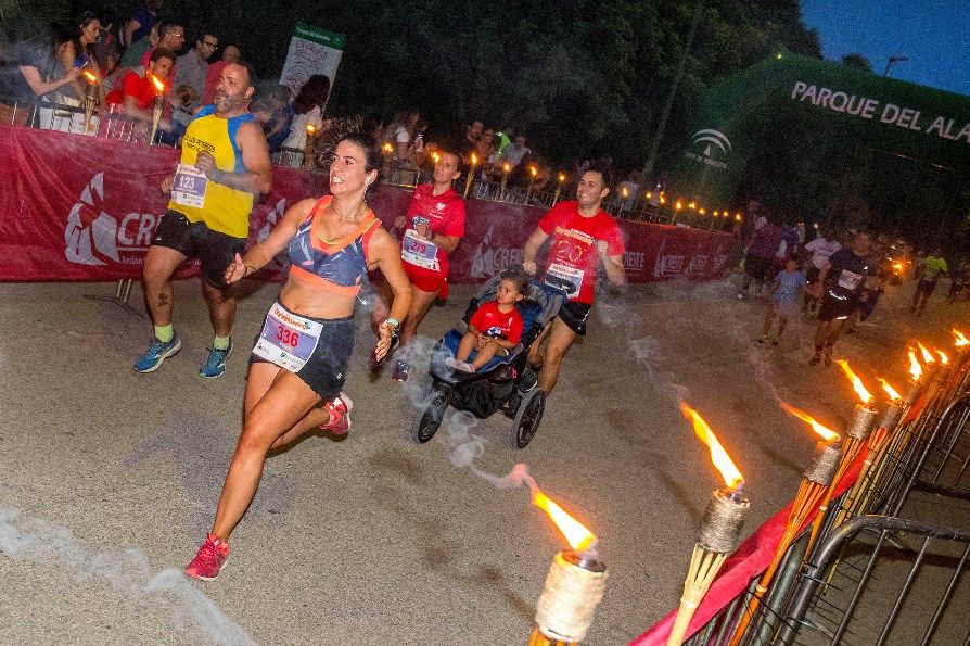 500 corredores disfrutarán con dorsal en la Nocturna del Alamillo de Sevilla