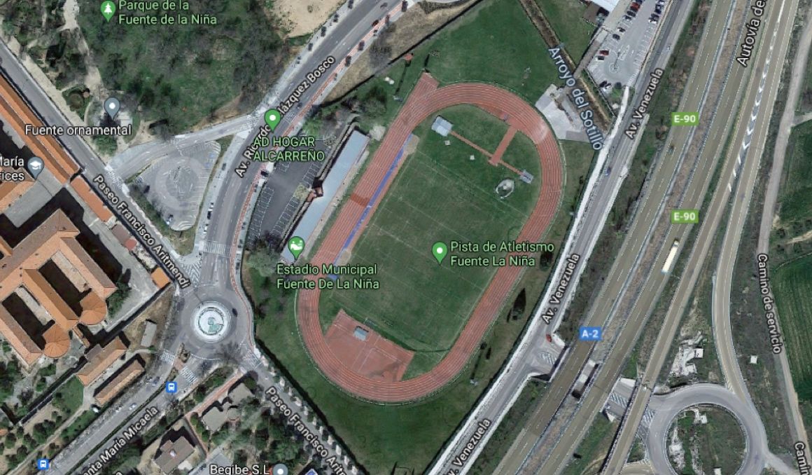 Imagen aérea del el Estadio Fuente de la Niña de Guadalajara.