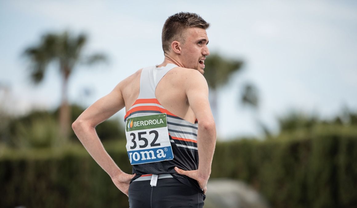 Una imagen del atleta Javier Mirón en el Campeonato de España sub23. Foto: Sportmedia