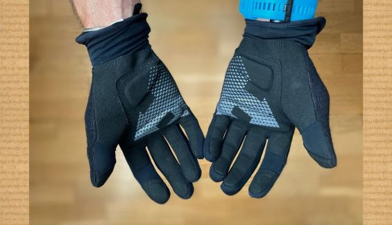 En la palma está la parte más interesante de los guantes Raidlight Trail Touch En la palma está la parte más interesante de los guantes Raidlight Trail Touch