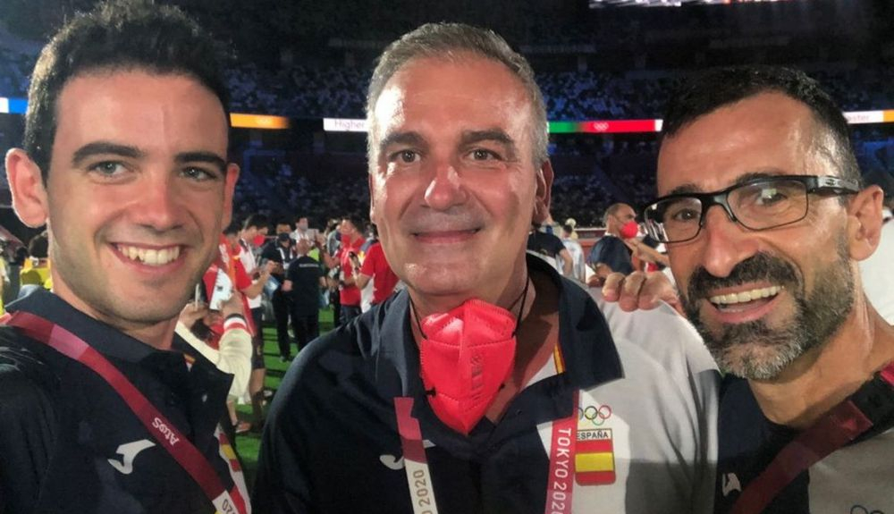 Pepe Peiró acompañado por Diego García y Chuso García Bragado