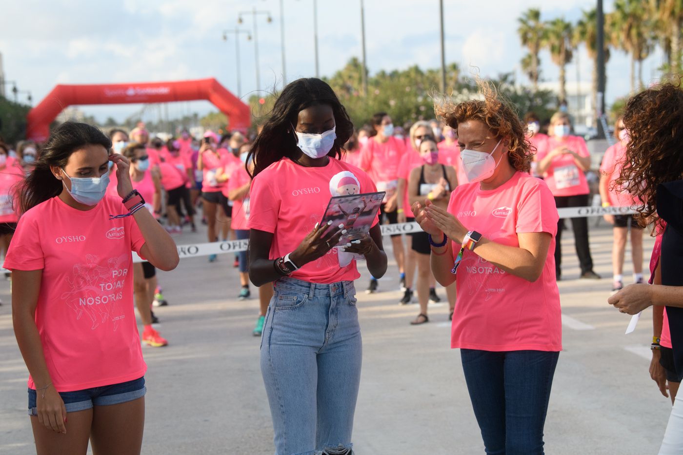 Las mejores fotos de la Carrera de la Mujer de Valencia 2021 - SALIDA 15