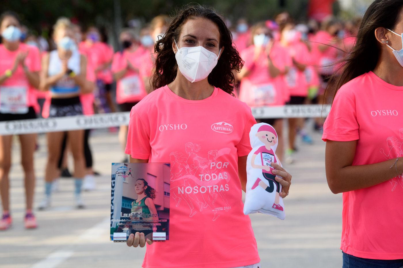 Las mejores fotos de la Carrera de la Mujer de Valencia 2021 - SALIDA 16