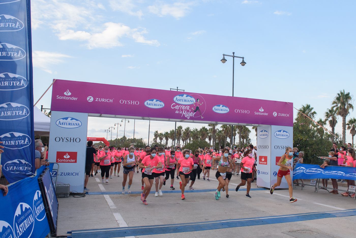Las mejores fotos de la Carrera de la Mujer de Valencia 2021 - SALIDA 32