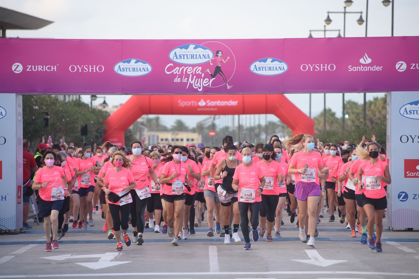 Las mejores fotos de la Carrera de la Mujer de Valencia 2021 - SALIDA 42