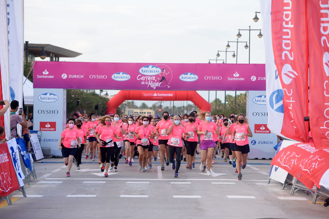 Las mejores fotos de la Carrera de la Mujer de Valencia 2021 - SALIDA 43