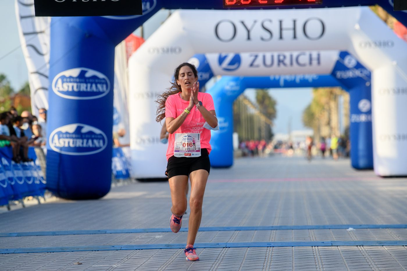 Las mejores fotos de la Carrera de la Mujer de Valencia 2021 - LLEGADA Y PREMIOS 7