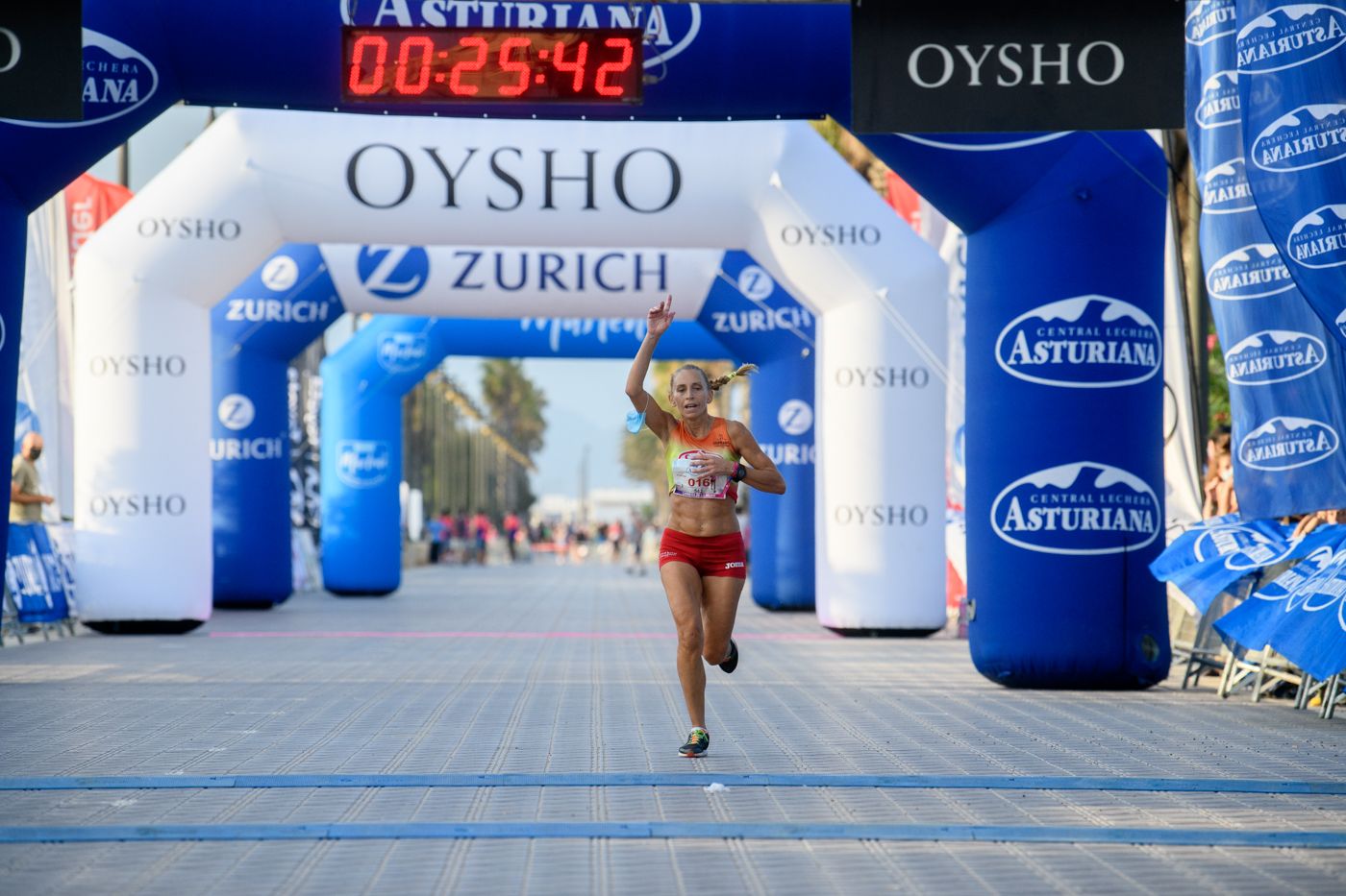 Las mejores fotos de la Carrera de la Mujer de Valencia 2021 - LLEGADA Y PREMIOS 10