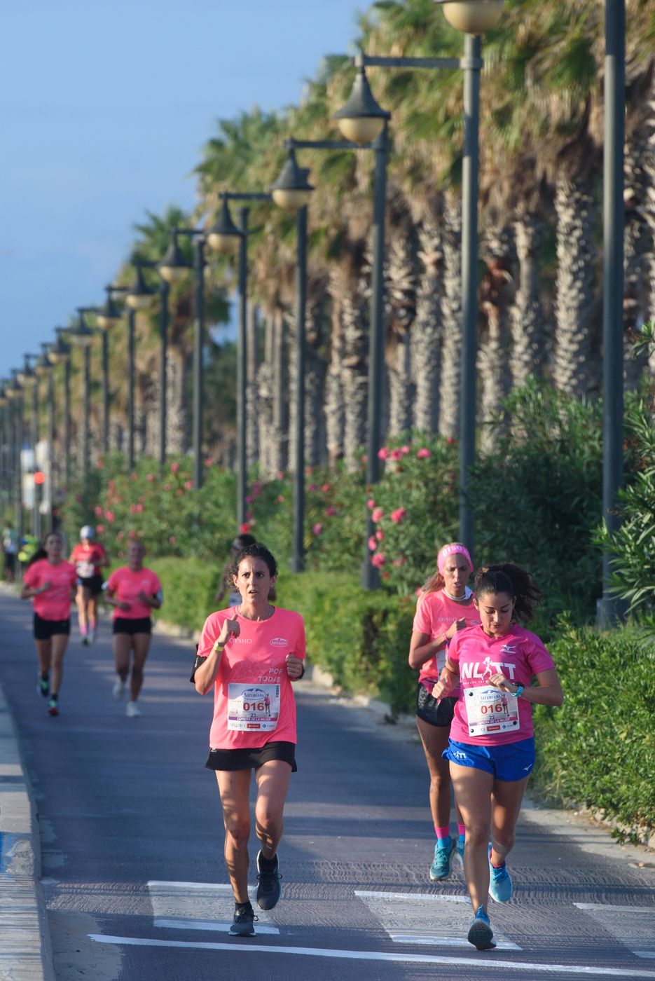 Las mejores fotos de la Carrera de la Mujer de Valencia 2021 - CARRERA 24