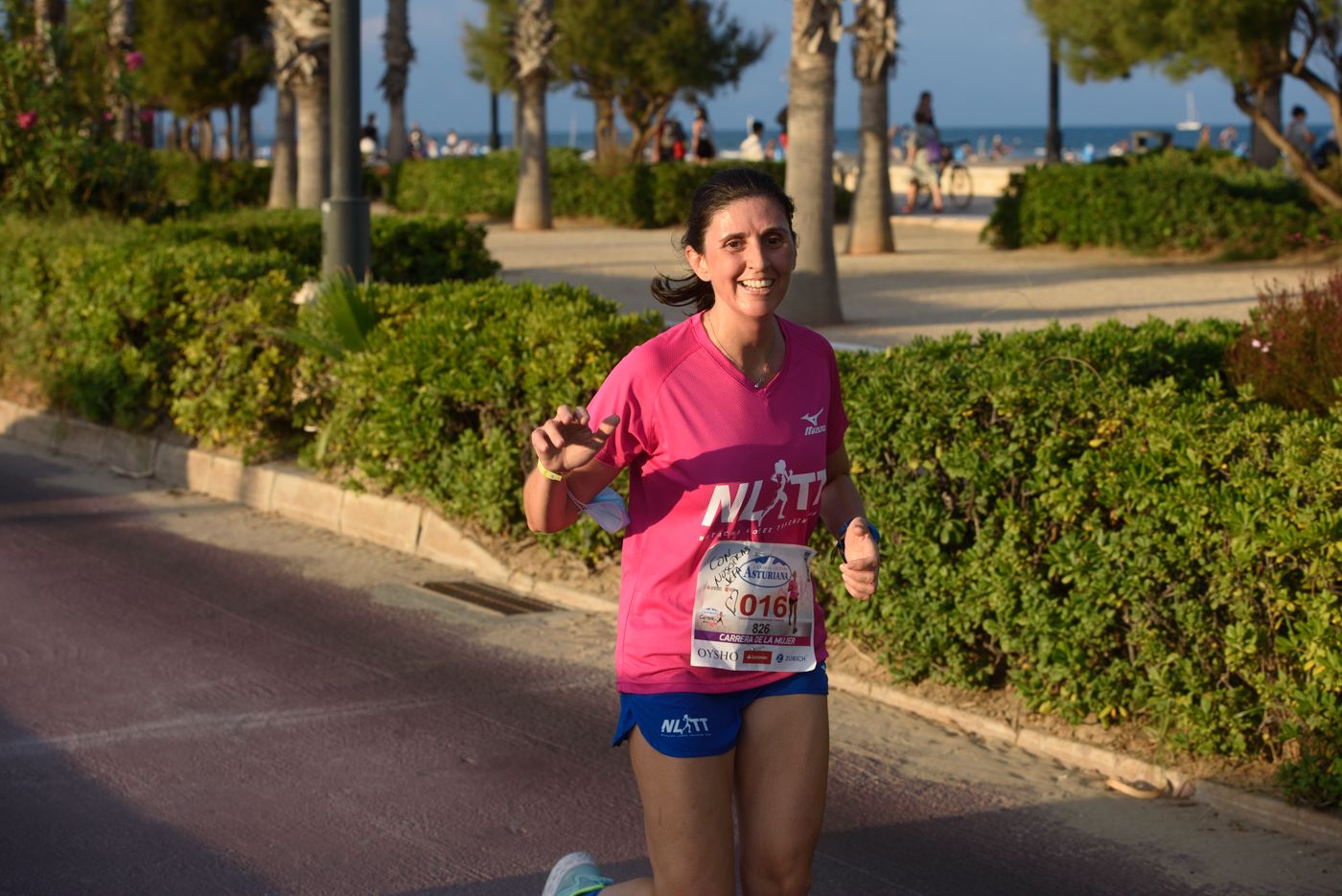 Las mejores fotos de la Carrera de la Mujer de Valencia 2021 - CARRERA 25
